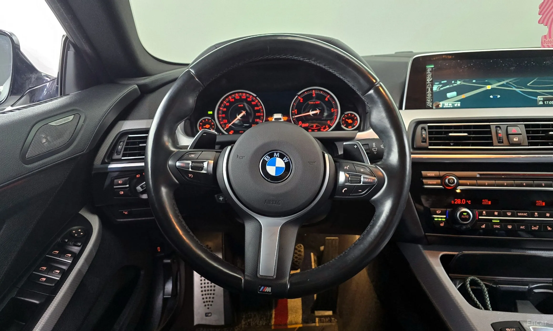 BMW 6 Series (F12) превью 13