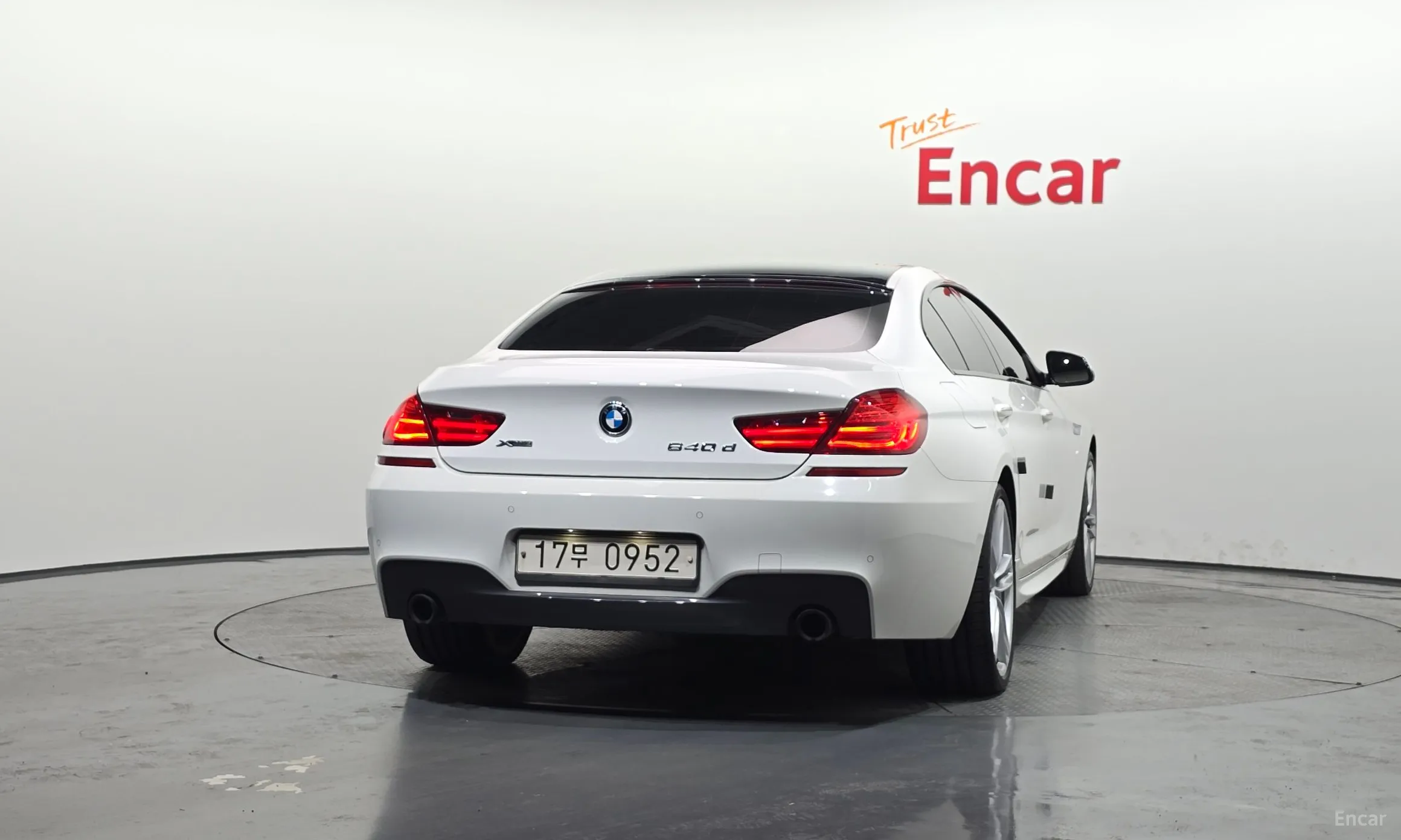 BMW 6 Series (F12) превью 4