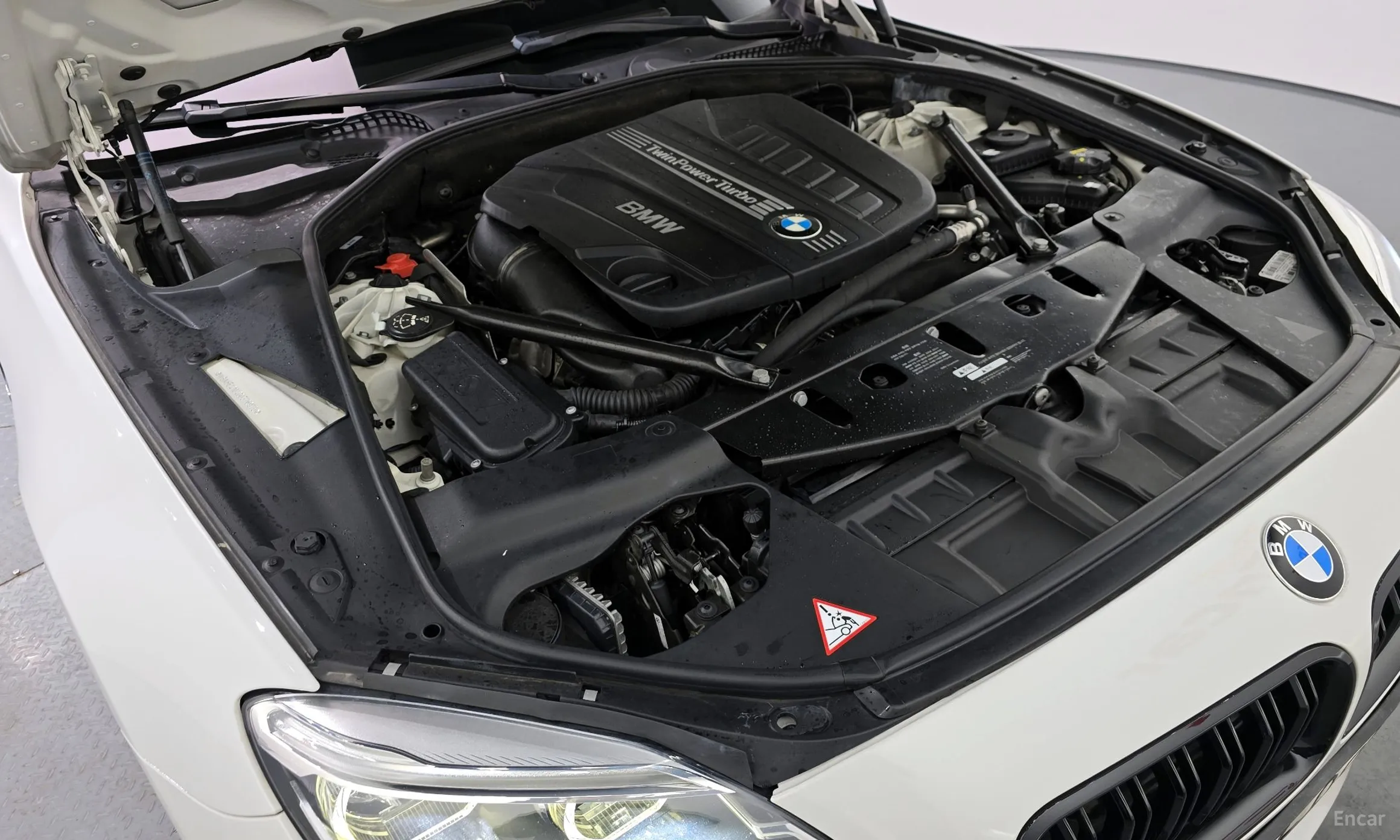 BMW 6 Series (F12) превью 6