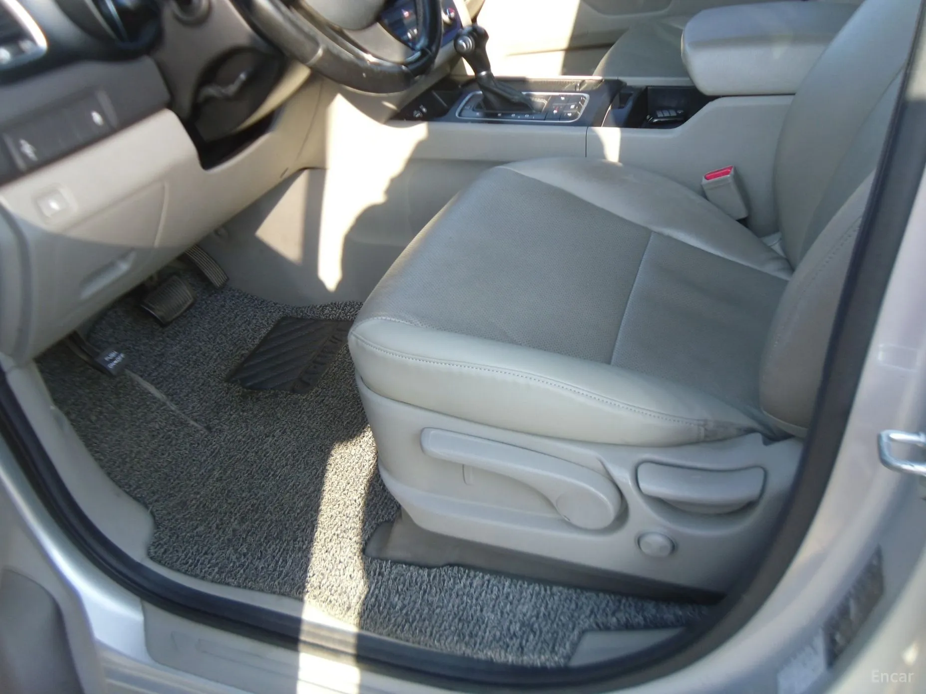 Kia Carnival превью 10