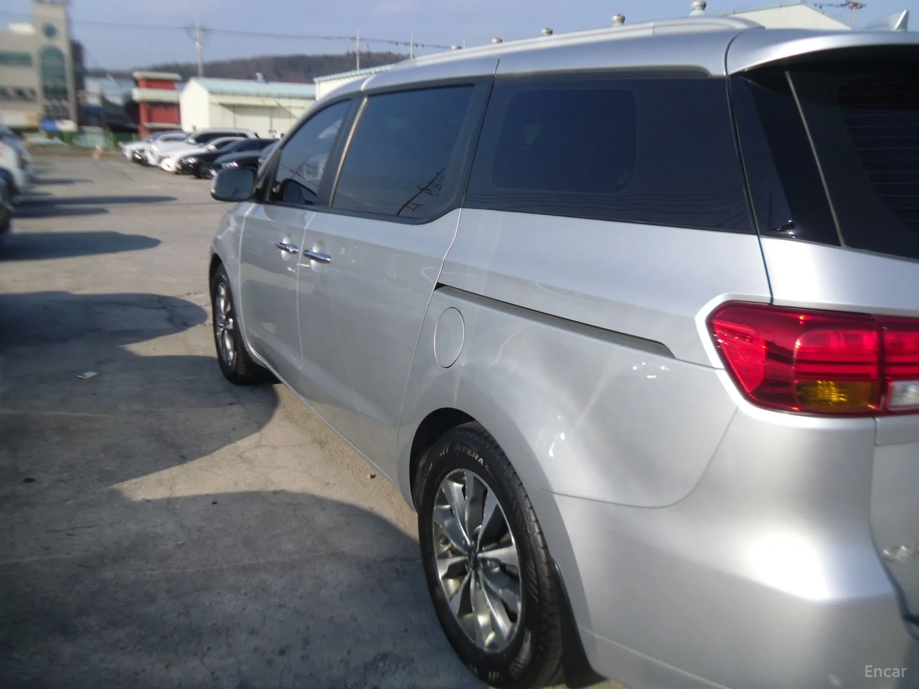 Kia Carnival превью 3