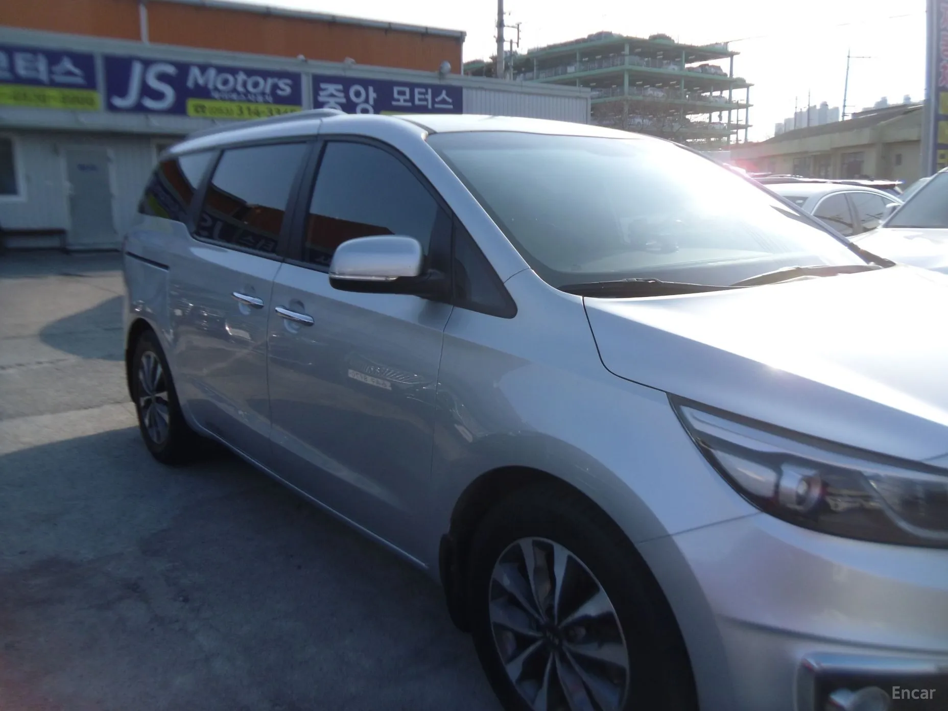 Kia Carnival превью 6