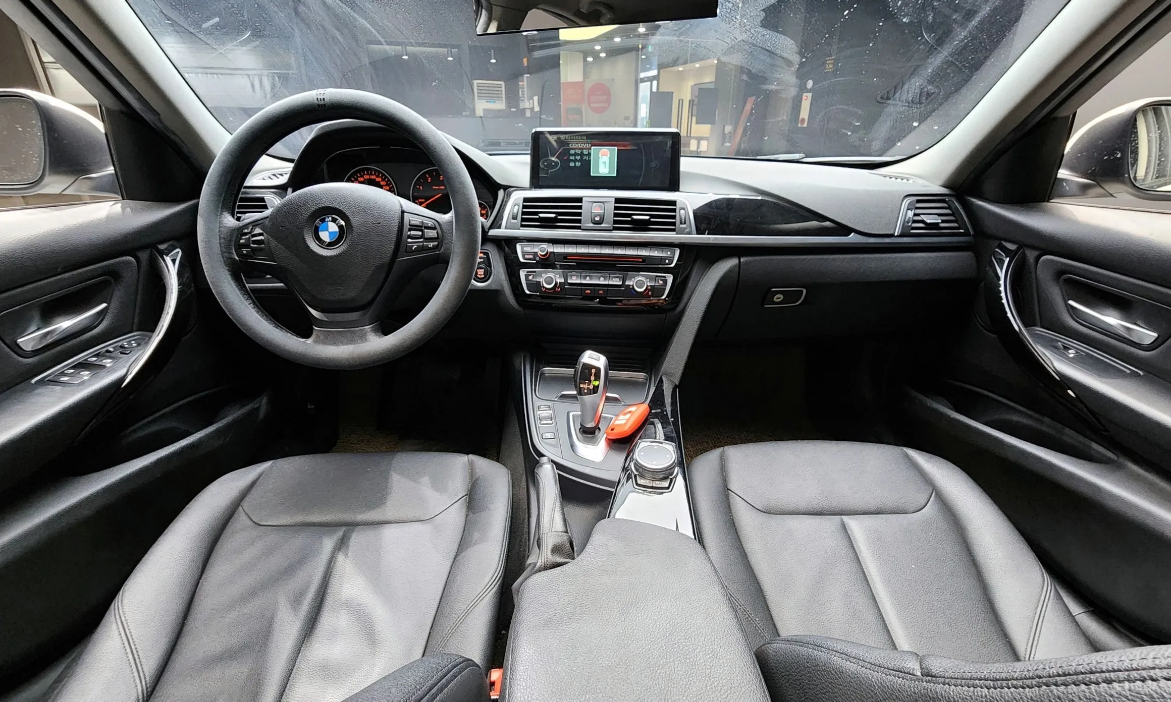 BMW 3 Series (F30) превью 7