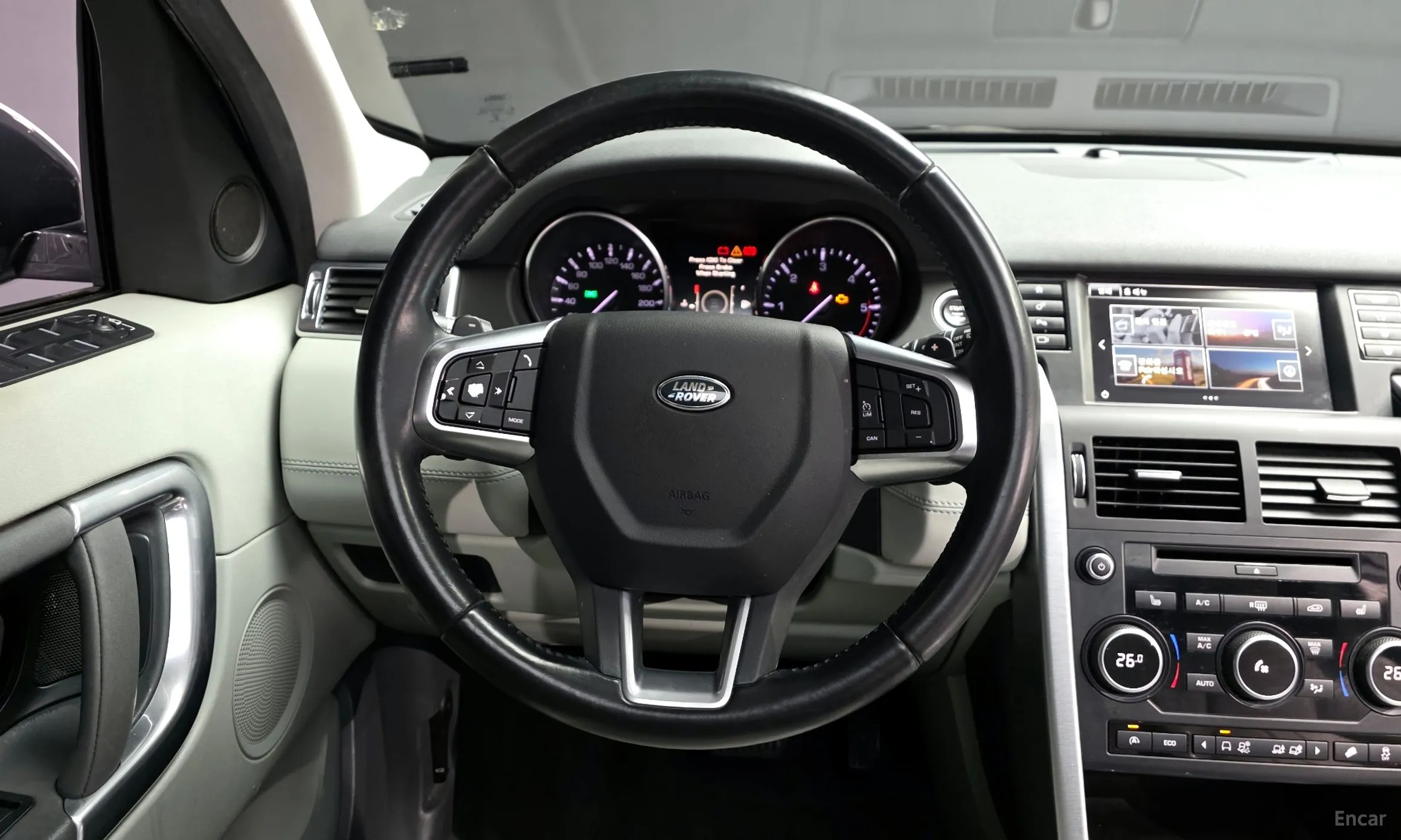 Land Rover Discovery Sports превью 13
