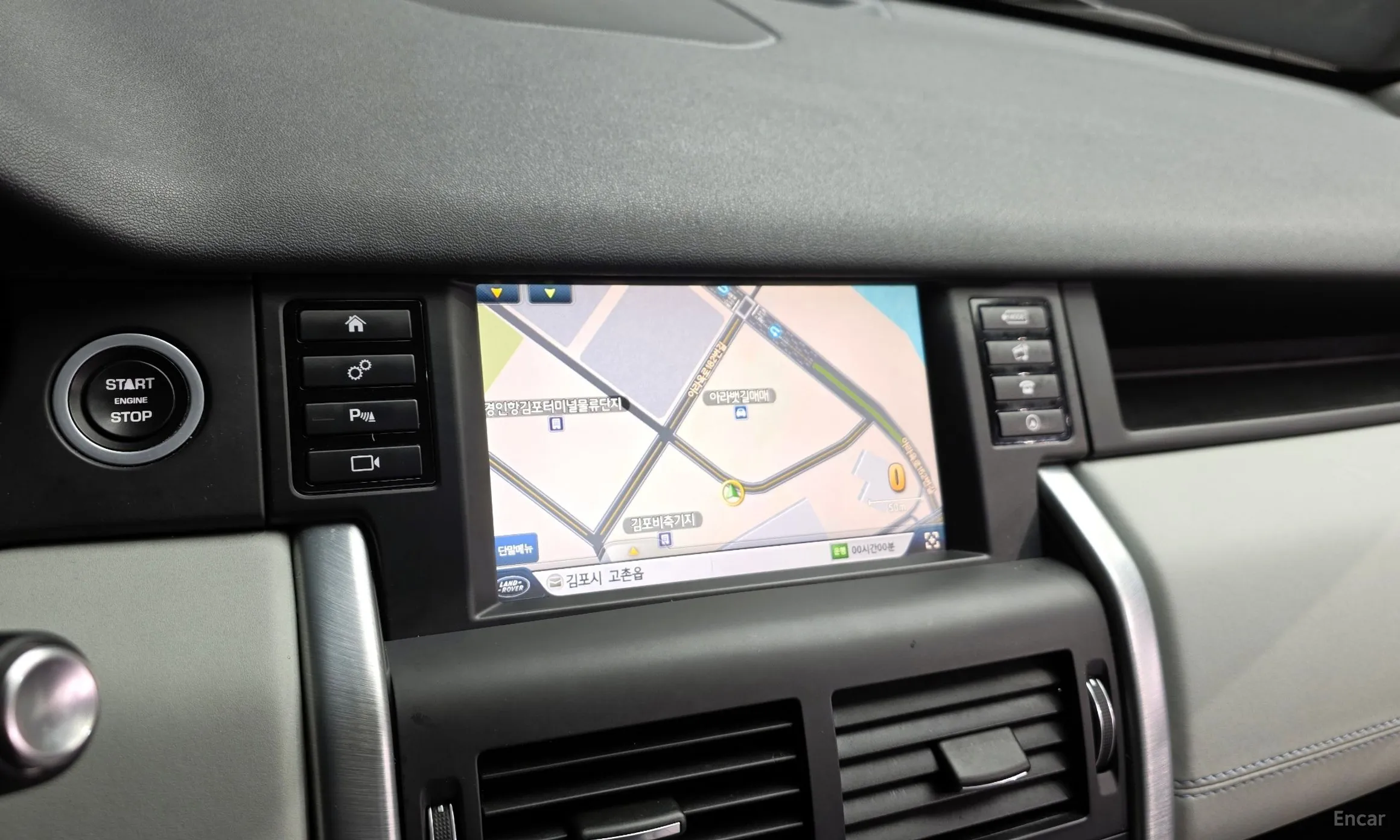 Land Rover Discovery Sports превью 15
