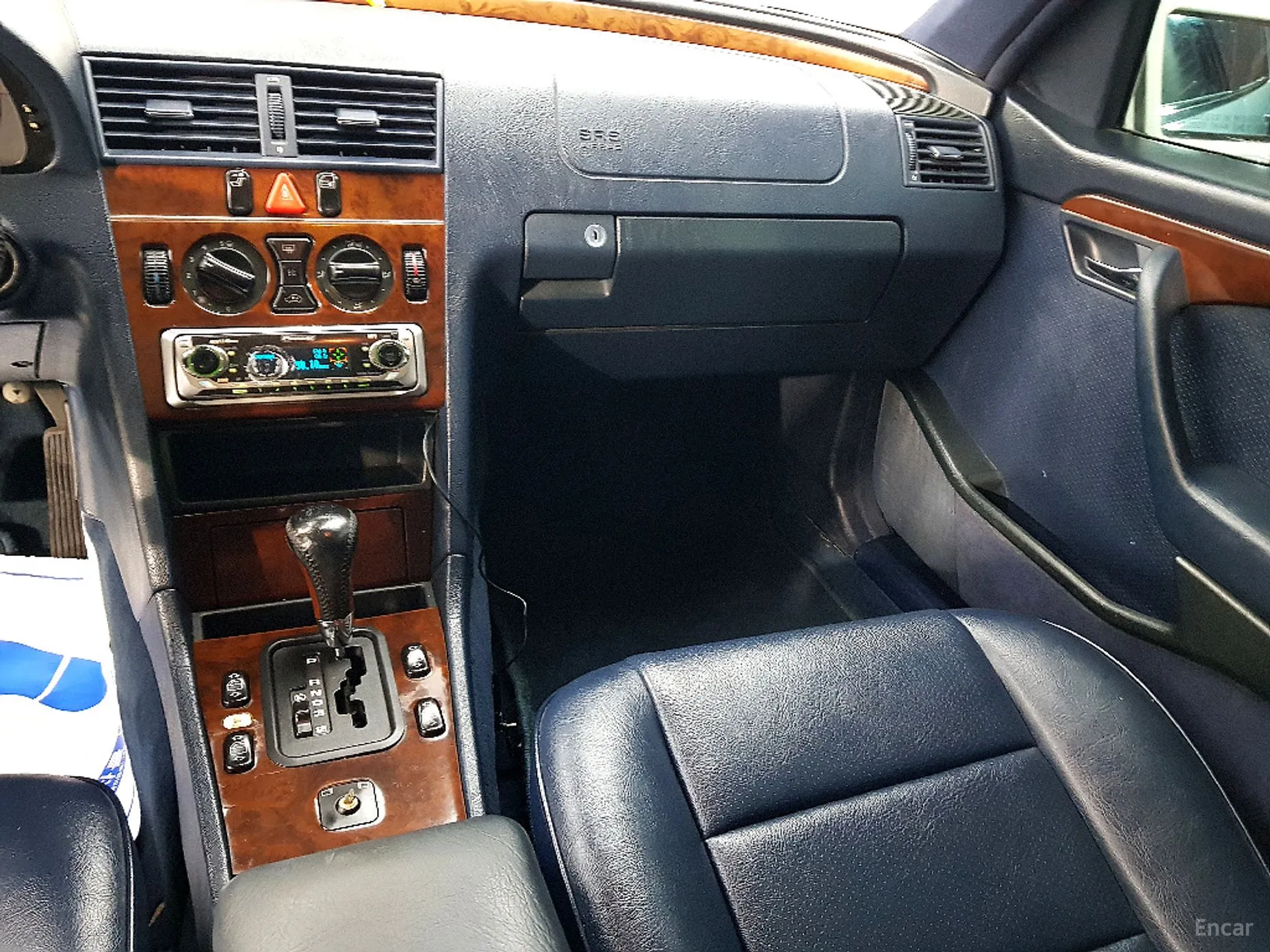 Mercedes Benz C-Class превью 10