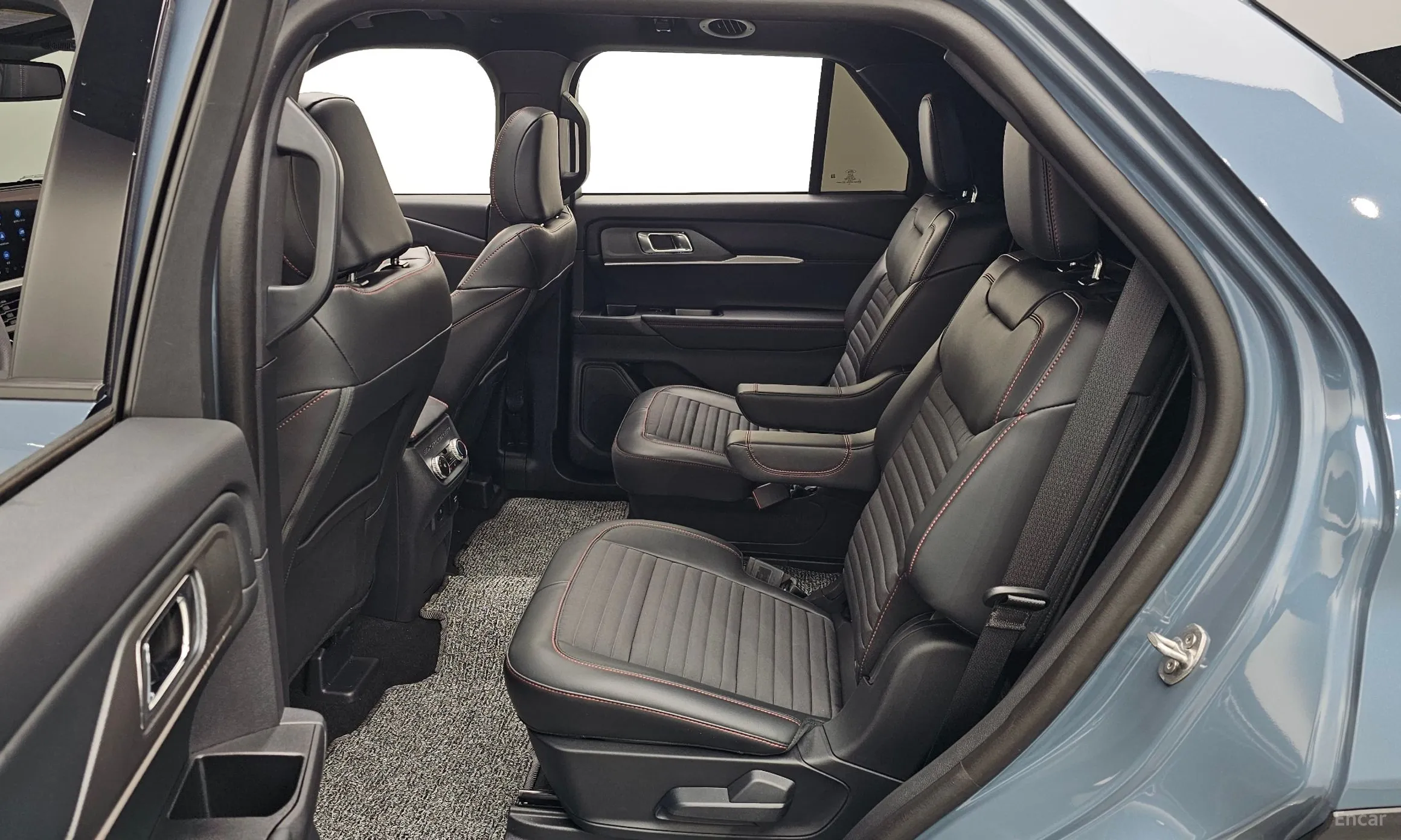 Ford Explorer 6th Generation превью 12