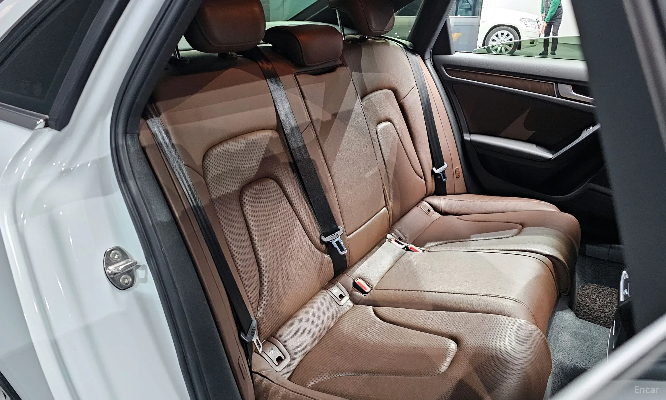 Audi New A4 превью 12