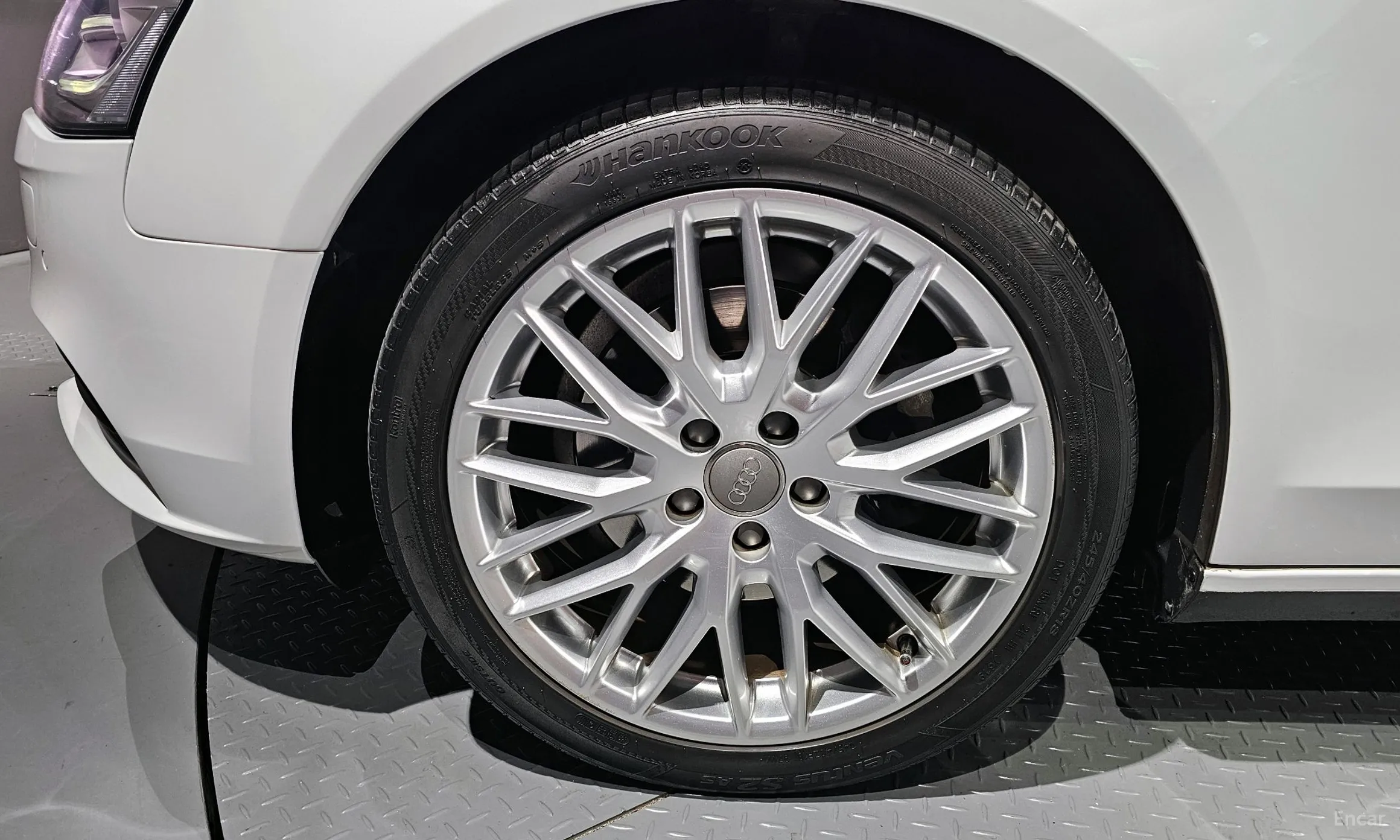 Audi New A4 превью 5