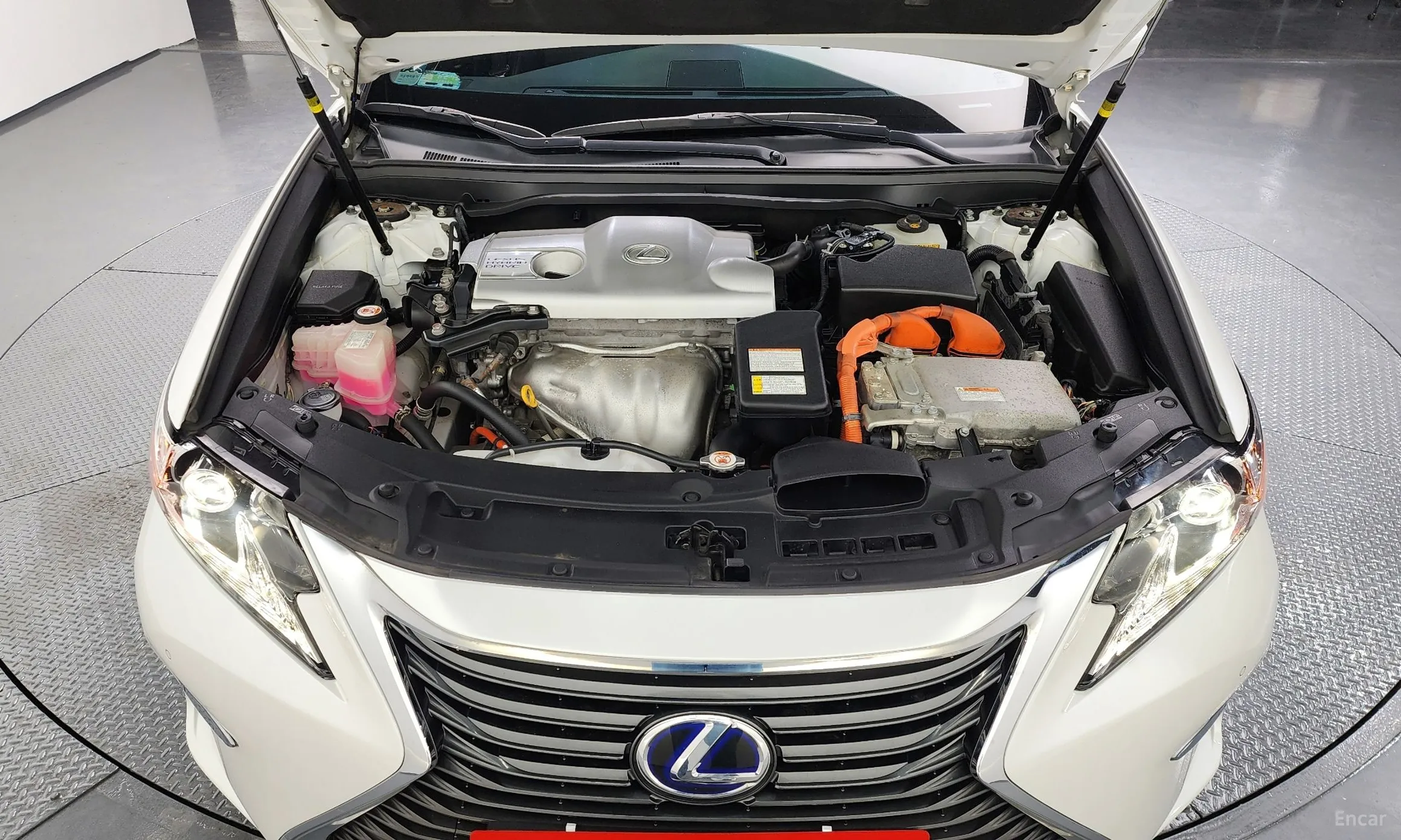 Lexus New ES300h превью 6