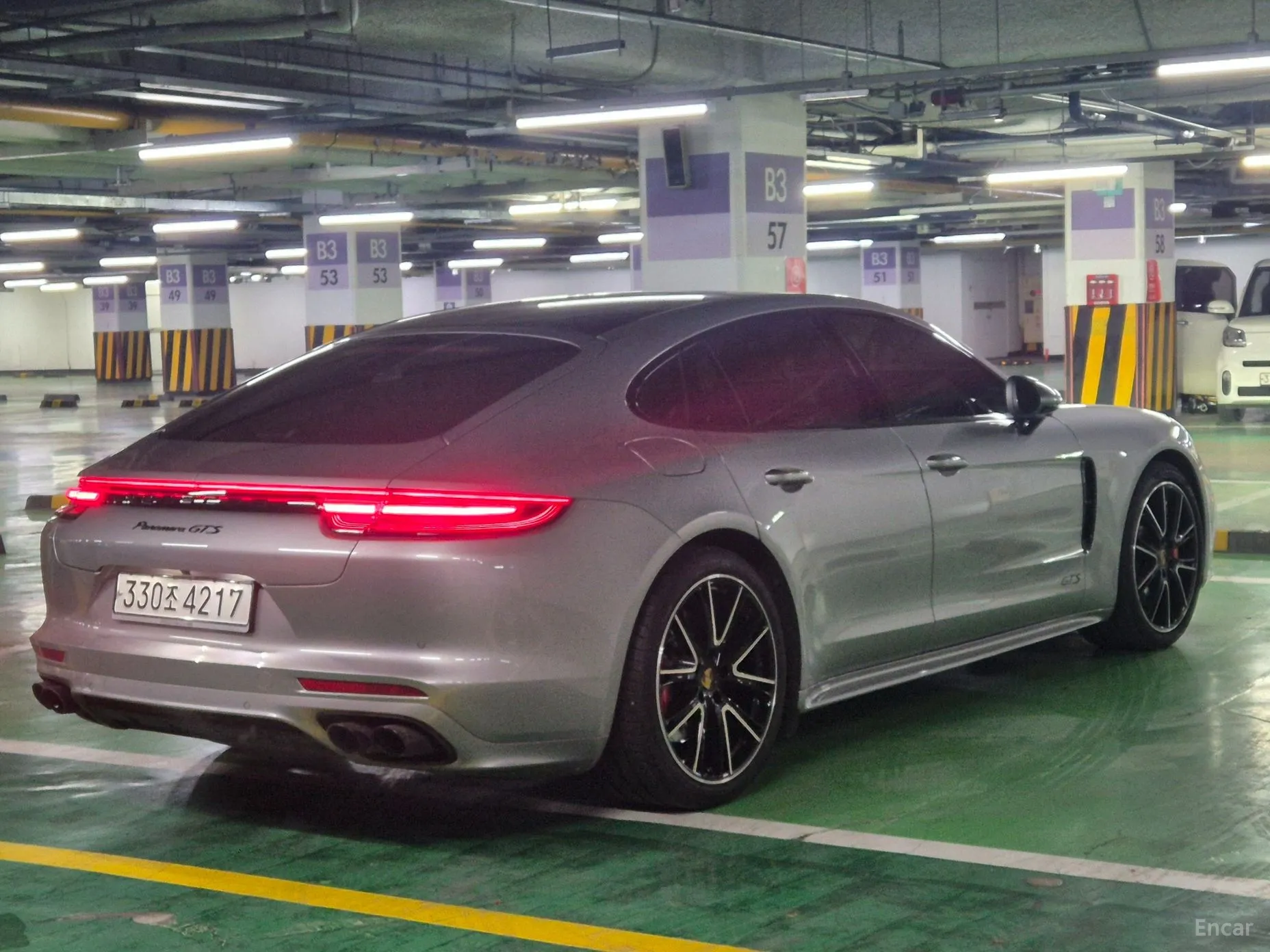 Porsche Panamera (971) превью 5