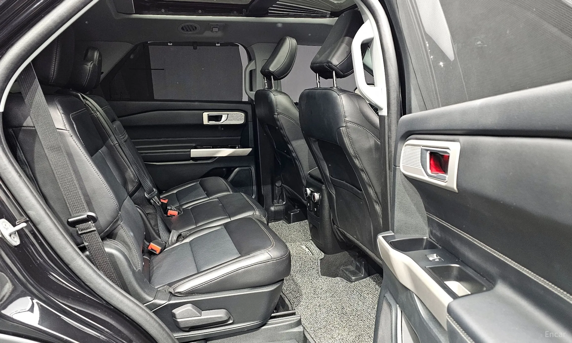 Ford Explorer 6th Generation превью 11