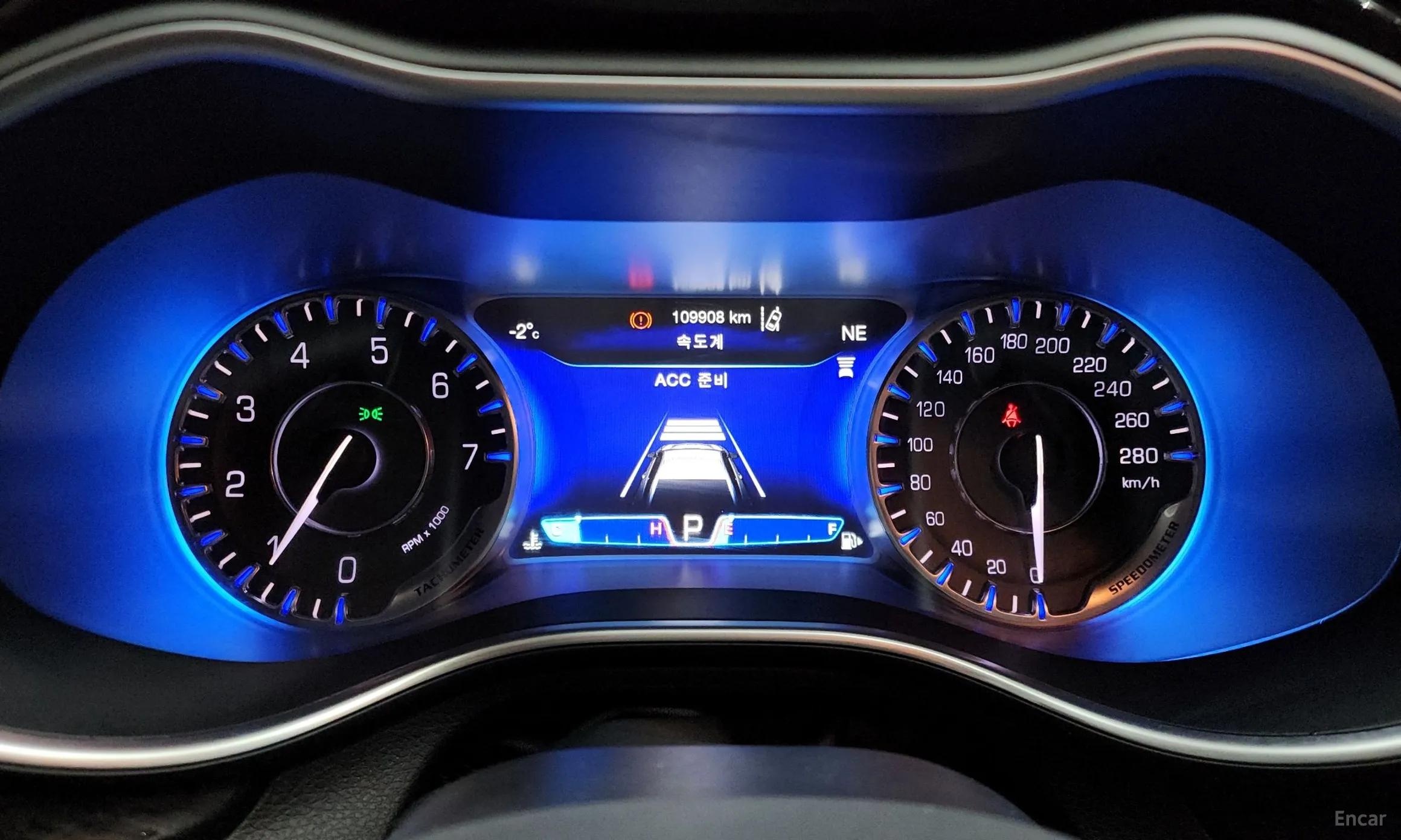 Chrysler 200 Second generation превью 8