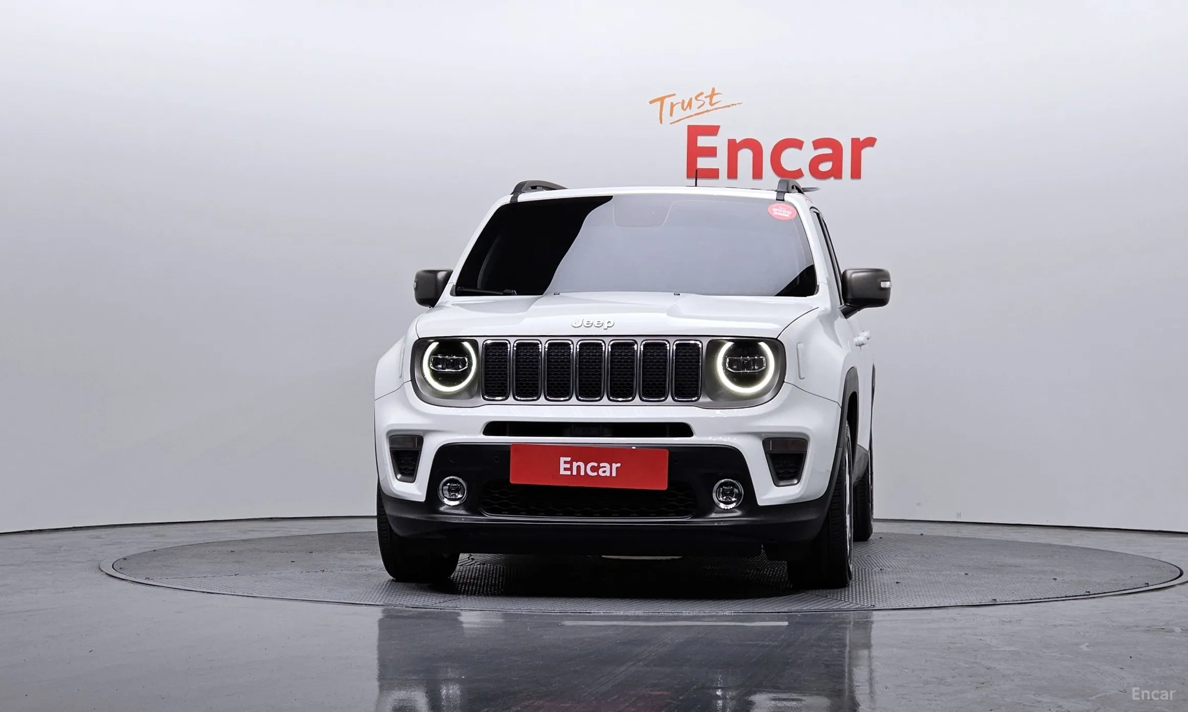 Jeep Renegade превью 3