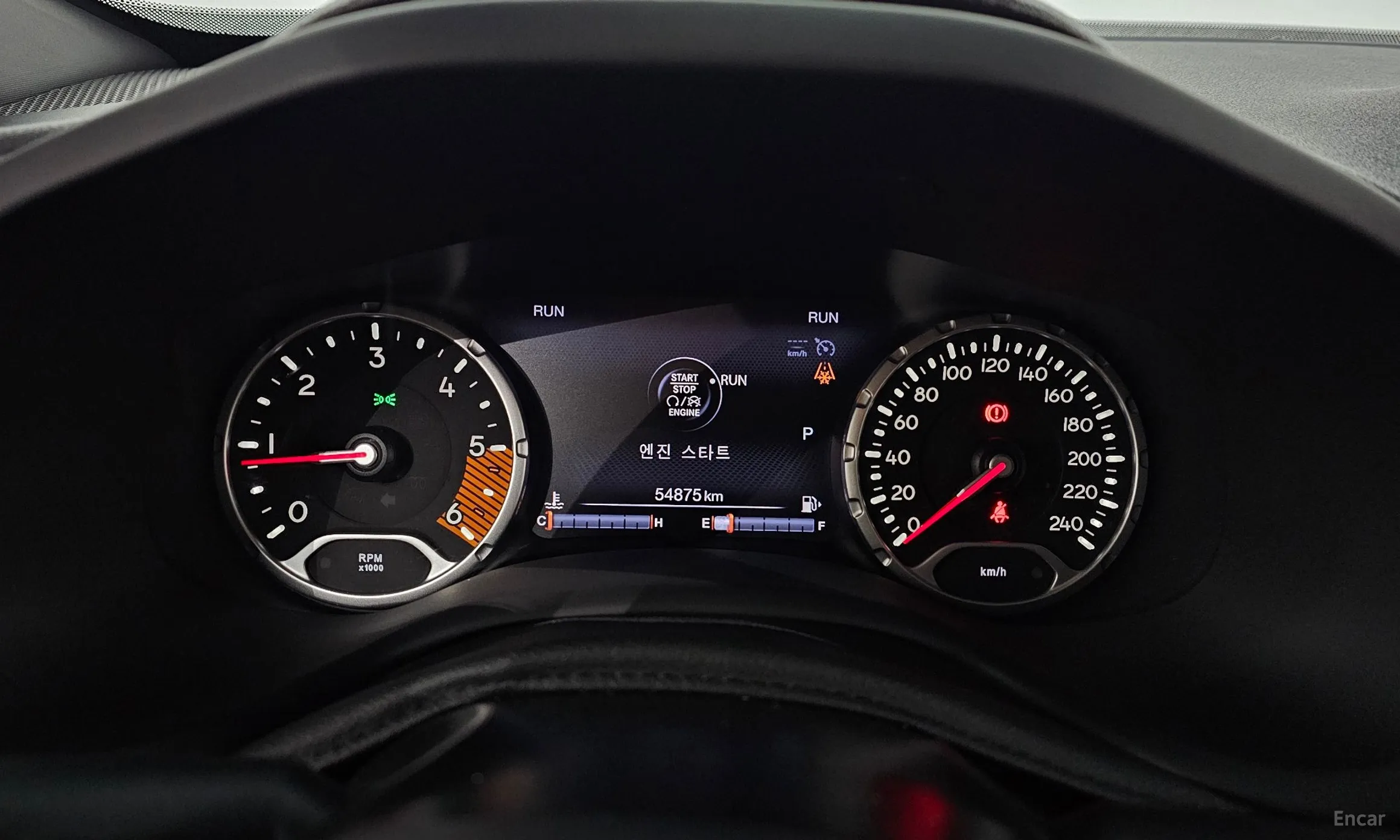 Jeep Renegade превью 8