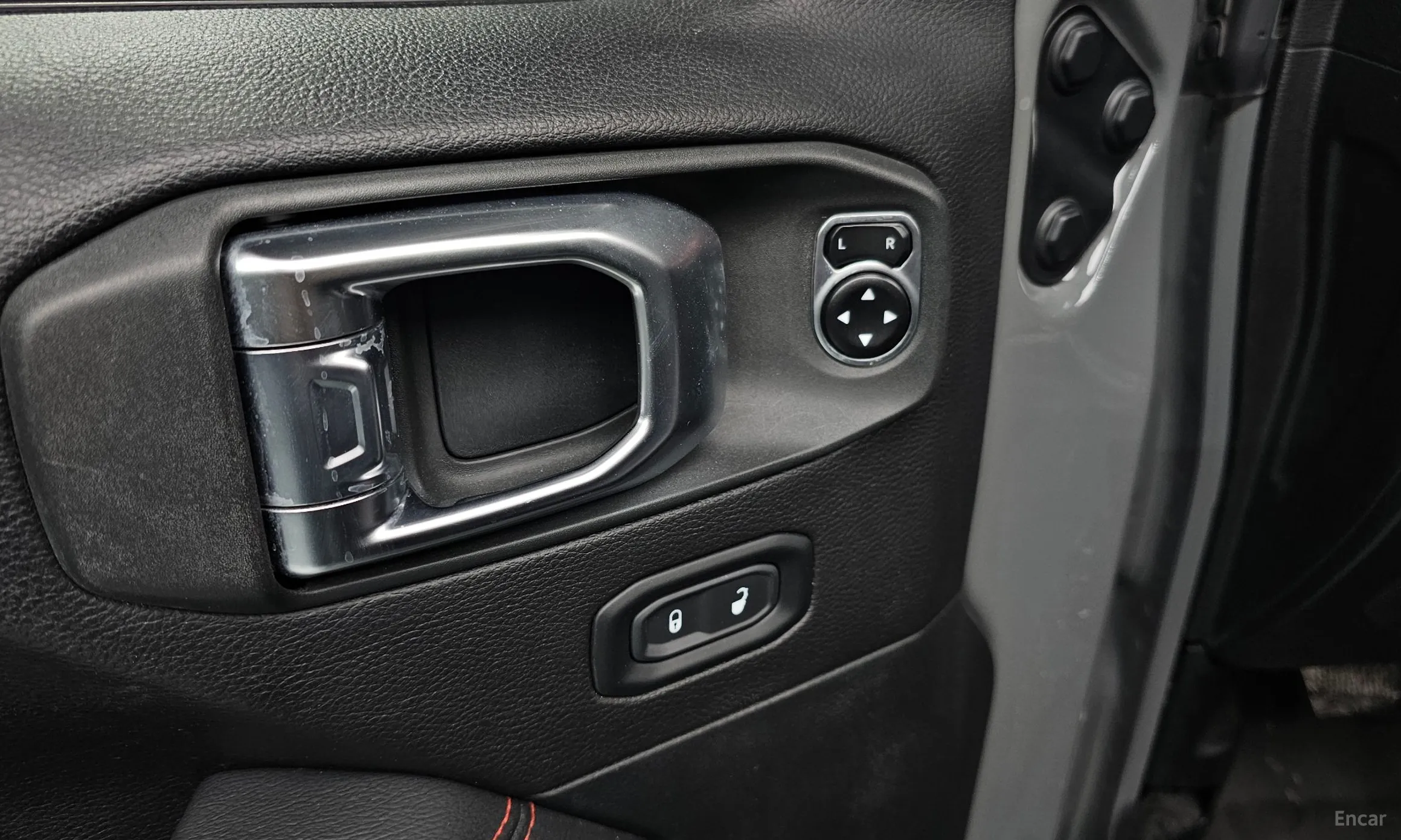 Jeep Wrangler (JL) превью 18