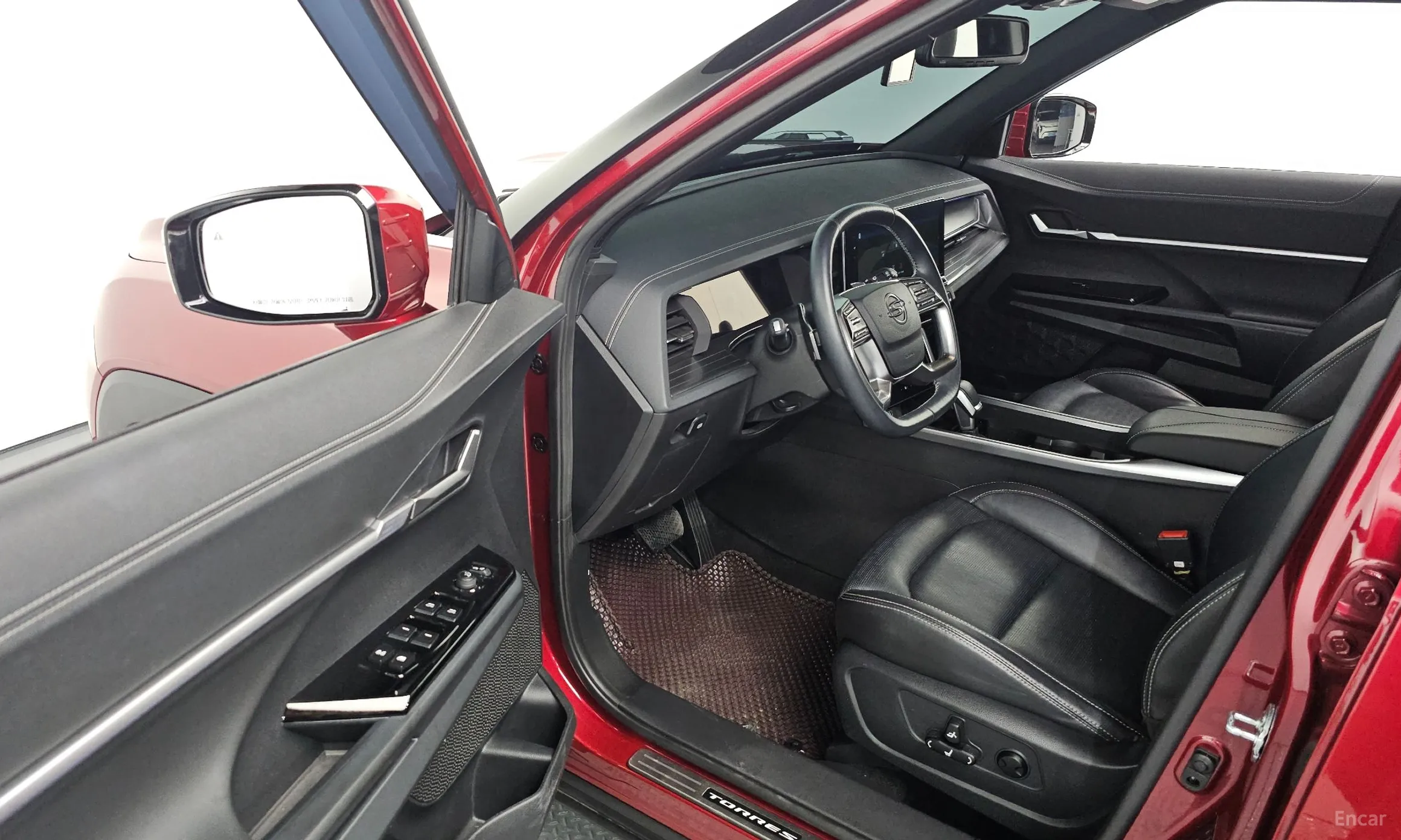 KG Mobility (SsangYong) Torres превью 10
