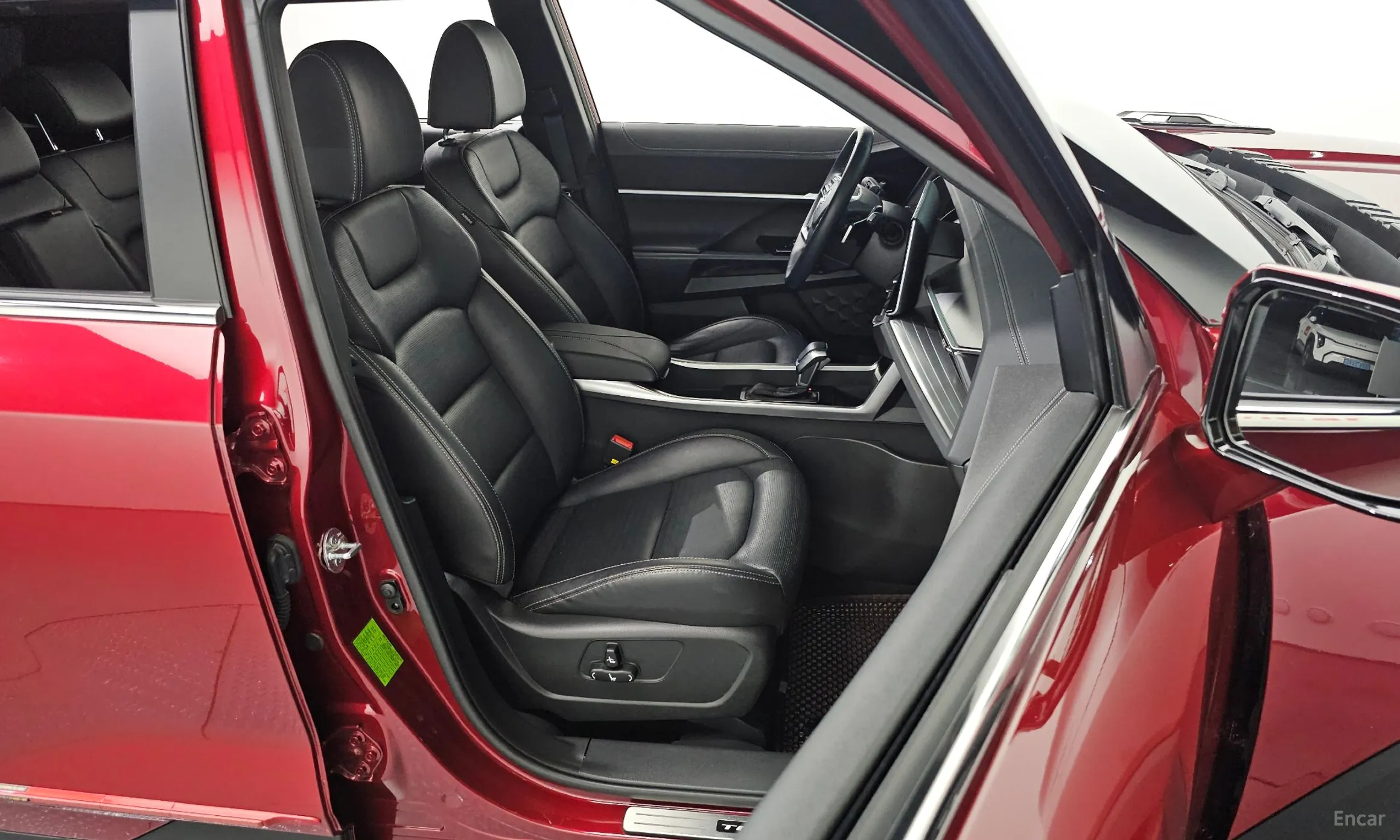 KG Mobility (SsangYong) Torres превью 12