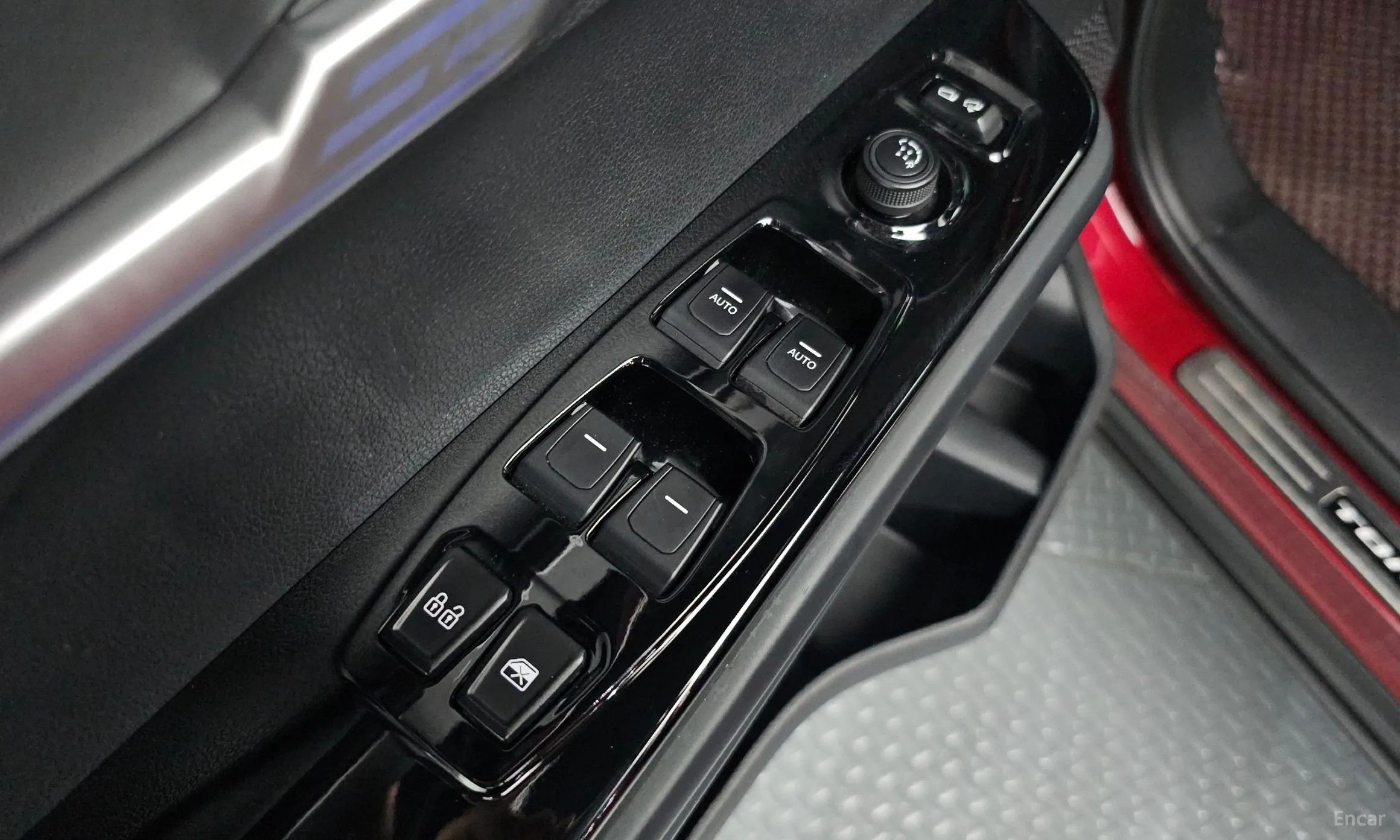 KG Mobility (SsangYong) Torres превью 13