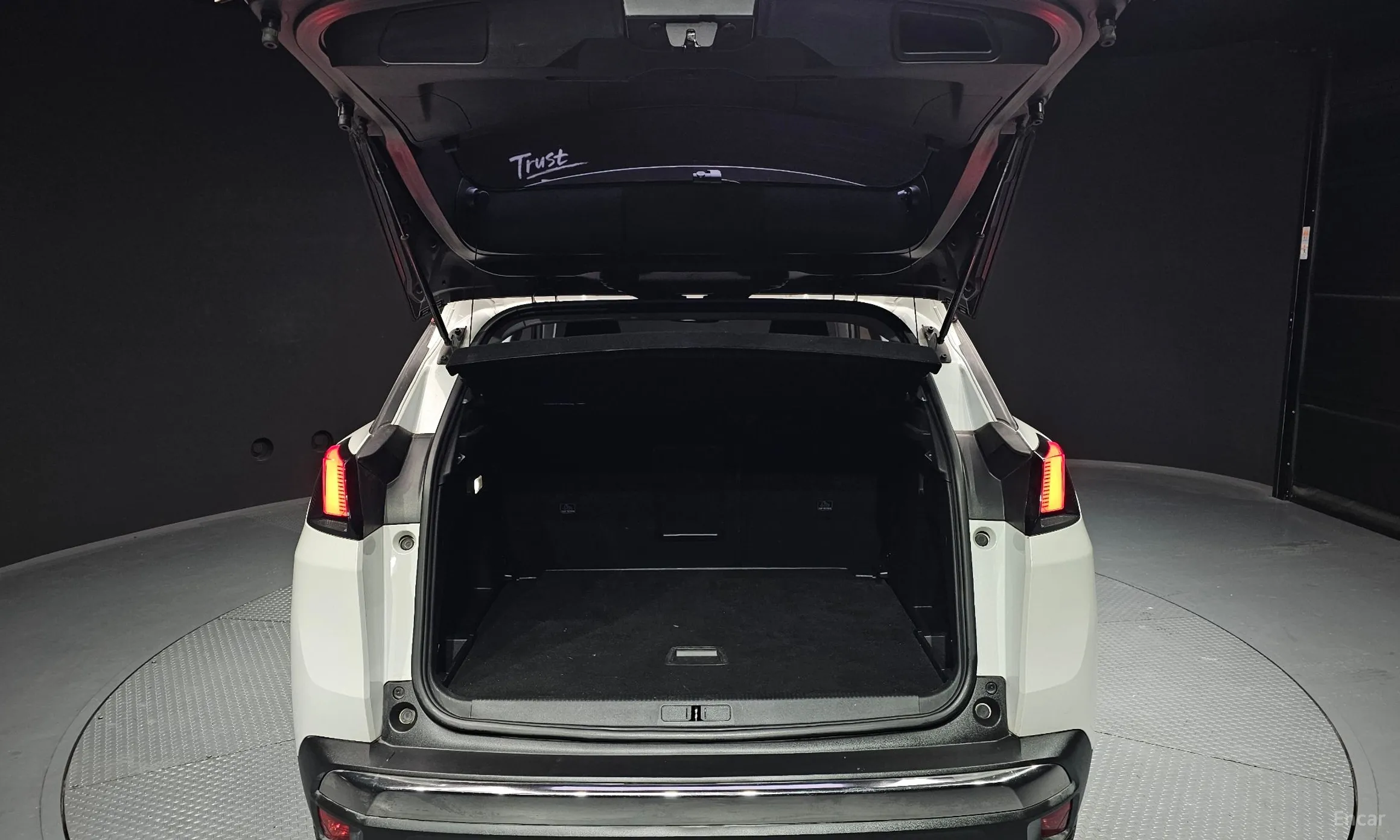 Peugeot 3008 2nd generation превью 20