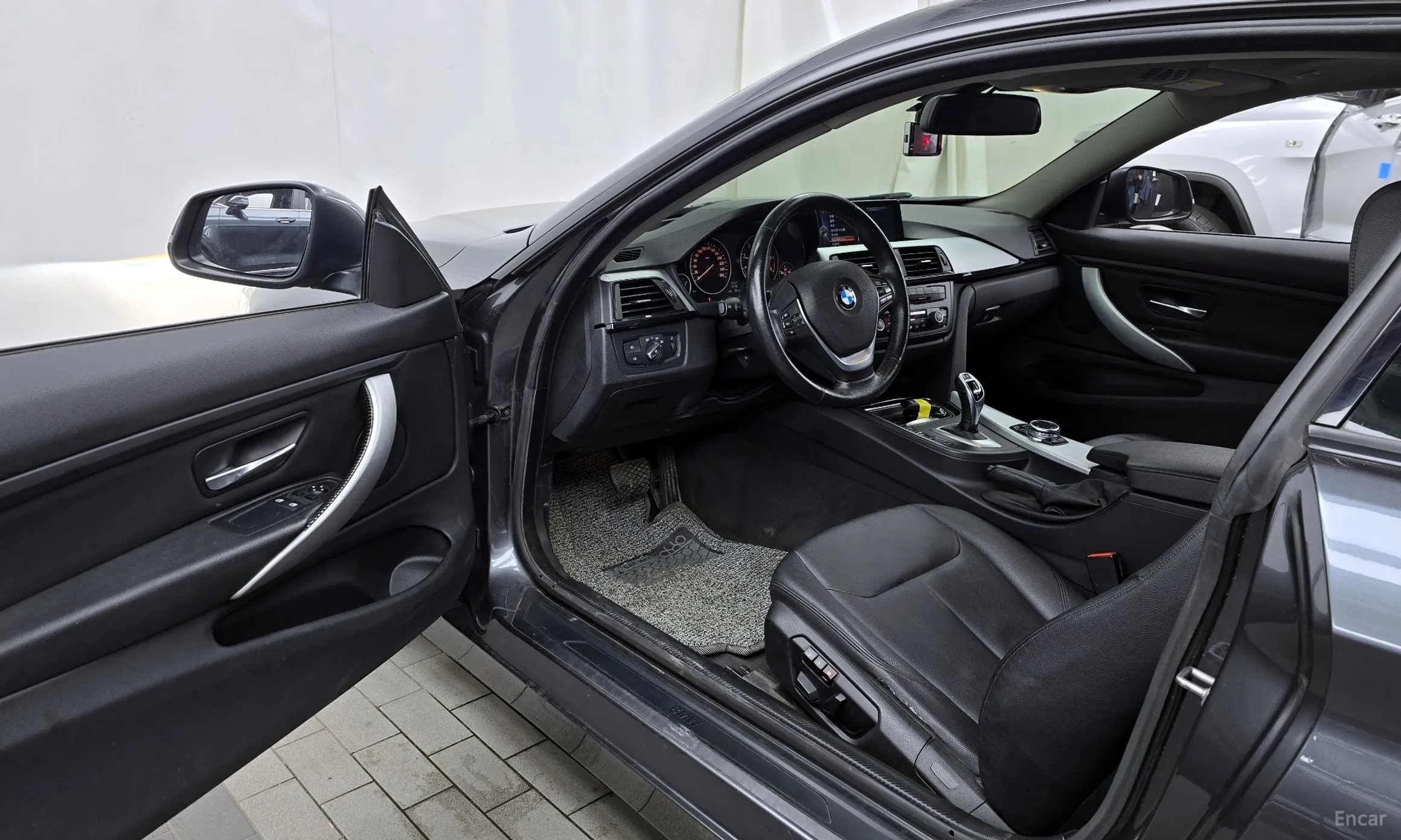 BMW Series 4 (F32) превью 10