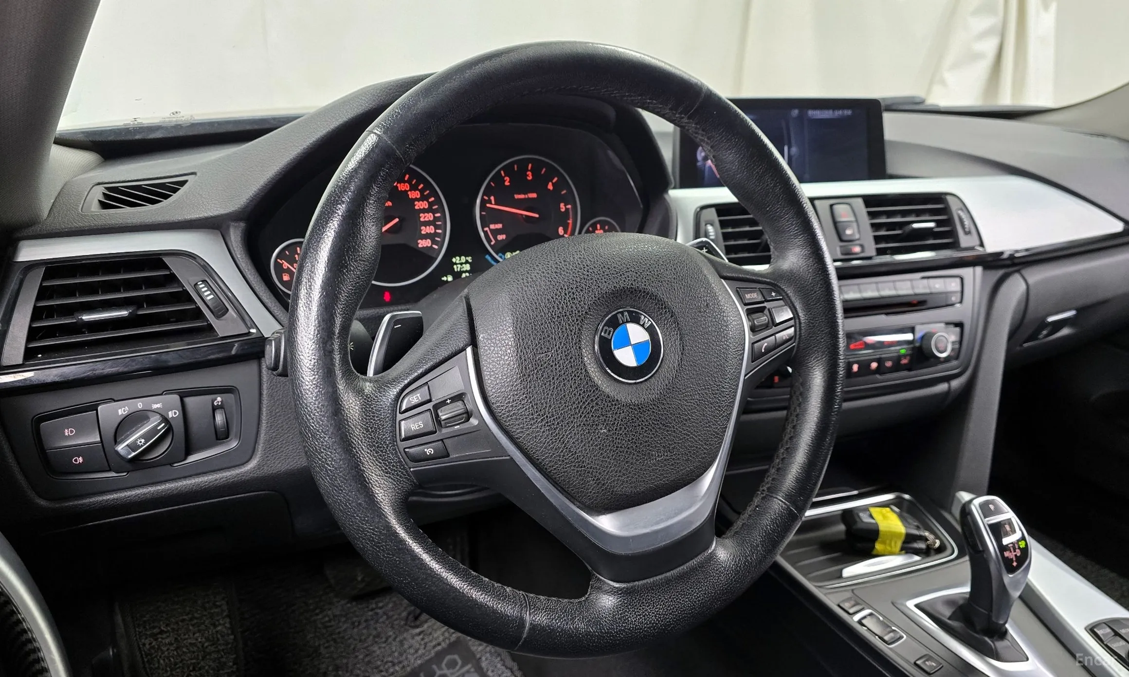 BMW Series 4 (F32) превью 13