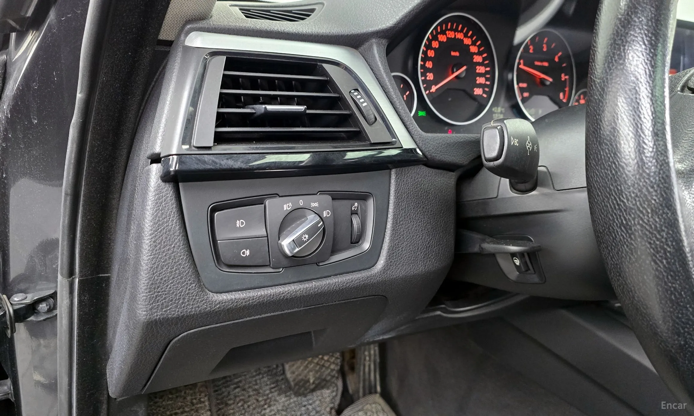 BMW Series 4 (F32) превью 14