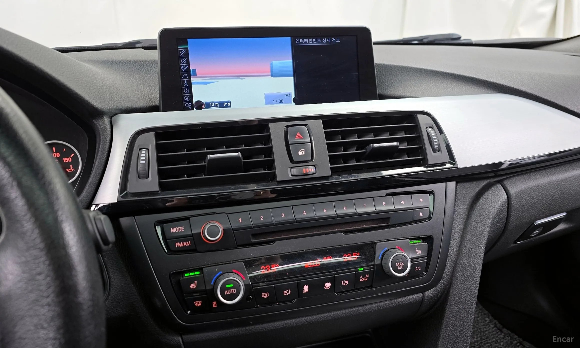 BMW Series 4 (F32) превью 15