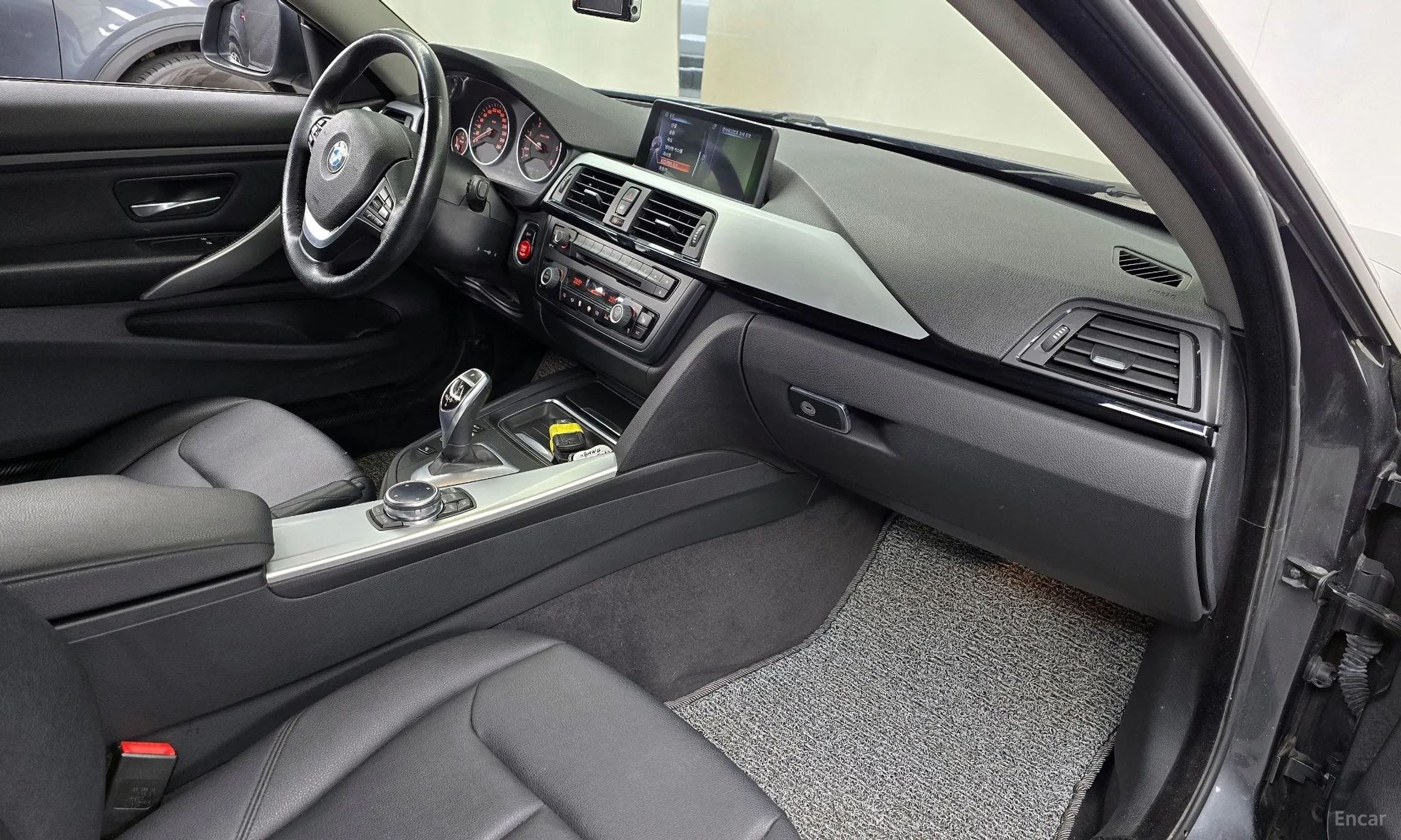 BMW Series 4 (F32) превью 7