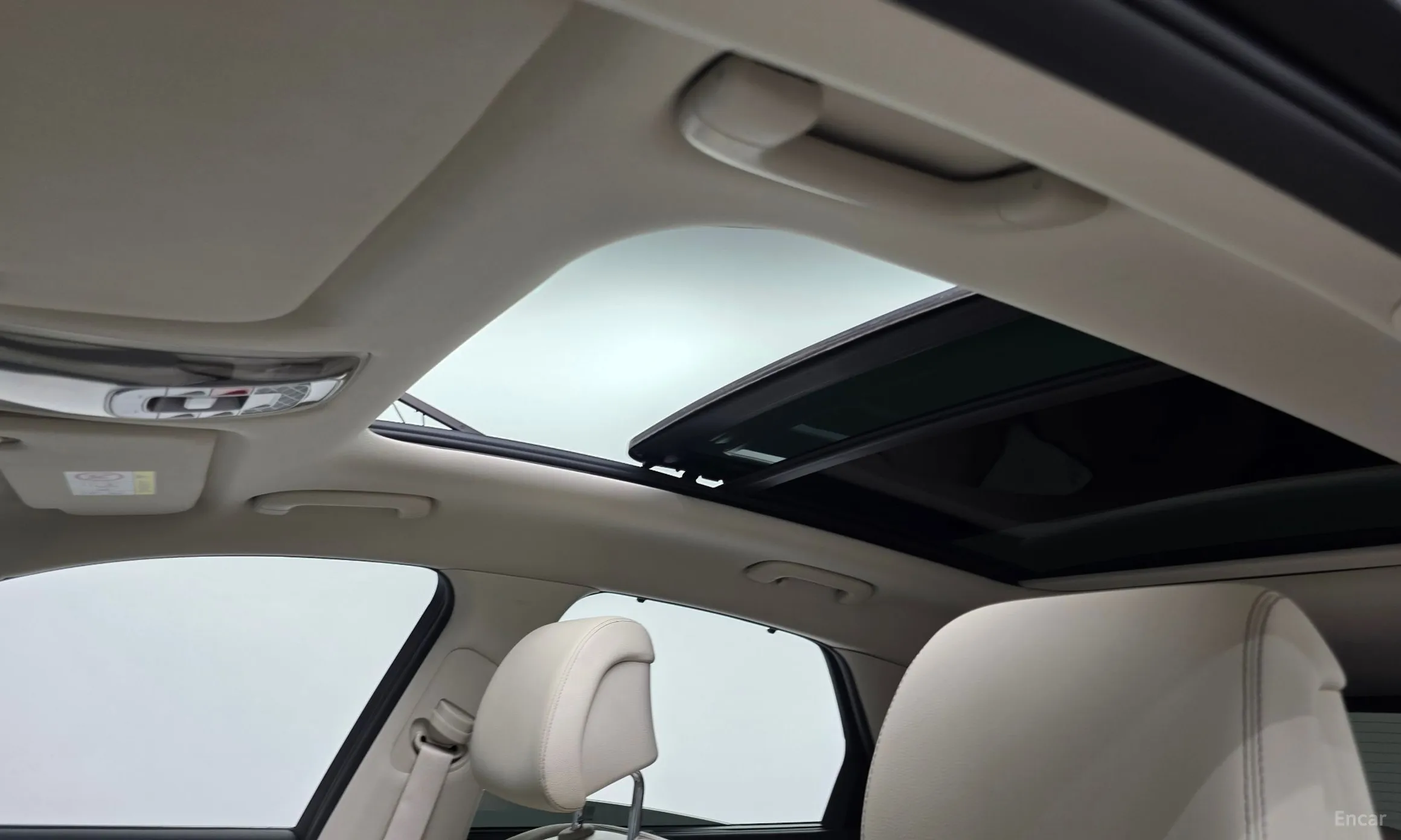 Genesis GV70 превью 19