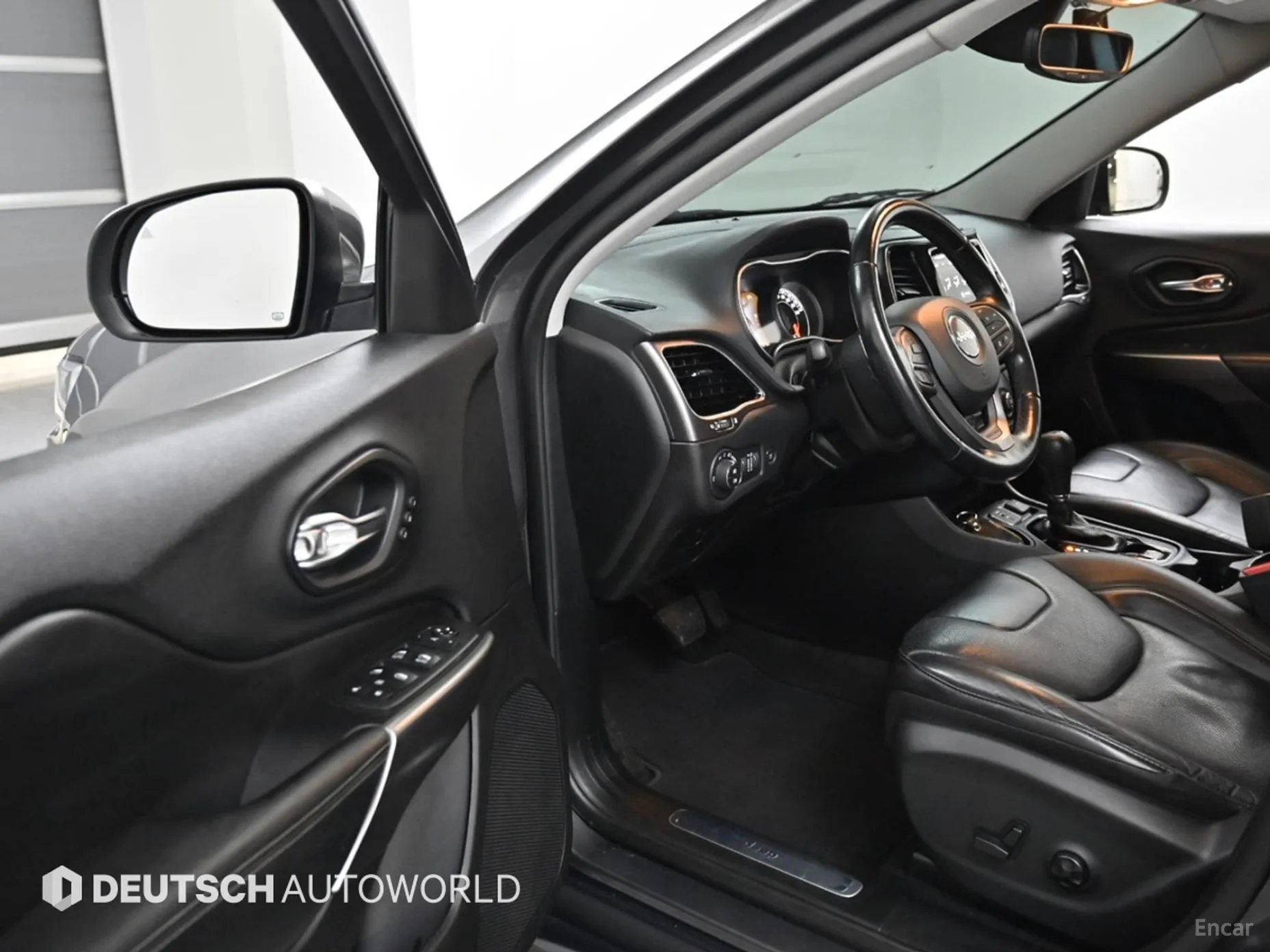 Jeep Cherokee (KL) превью 11