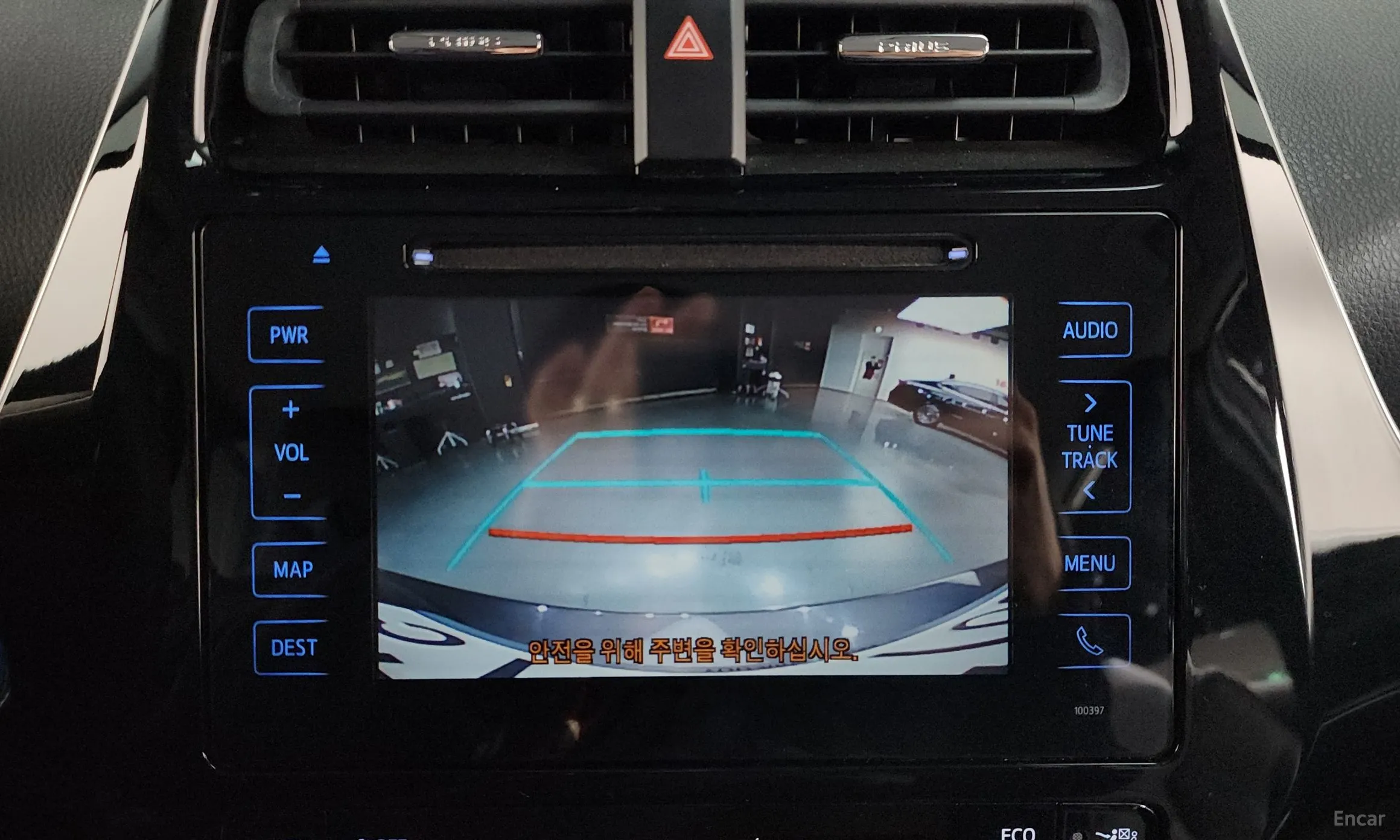 Toyota Prius 4th Generation превью 17