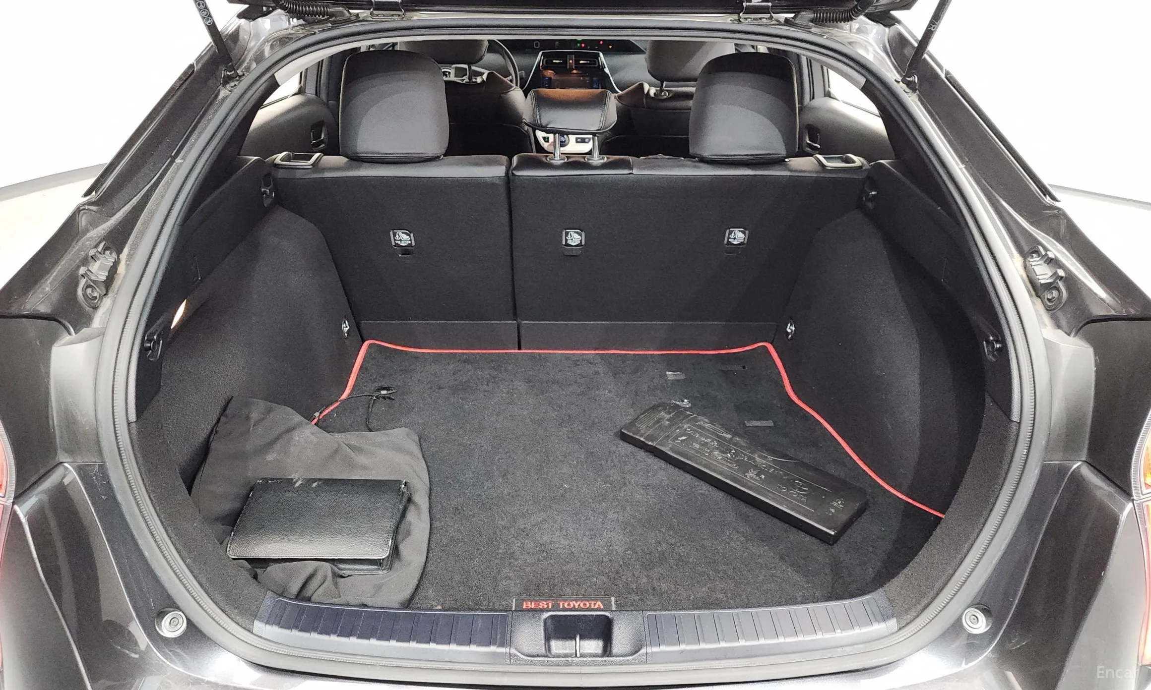 Toyota Prius 4th Generation превью 20