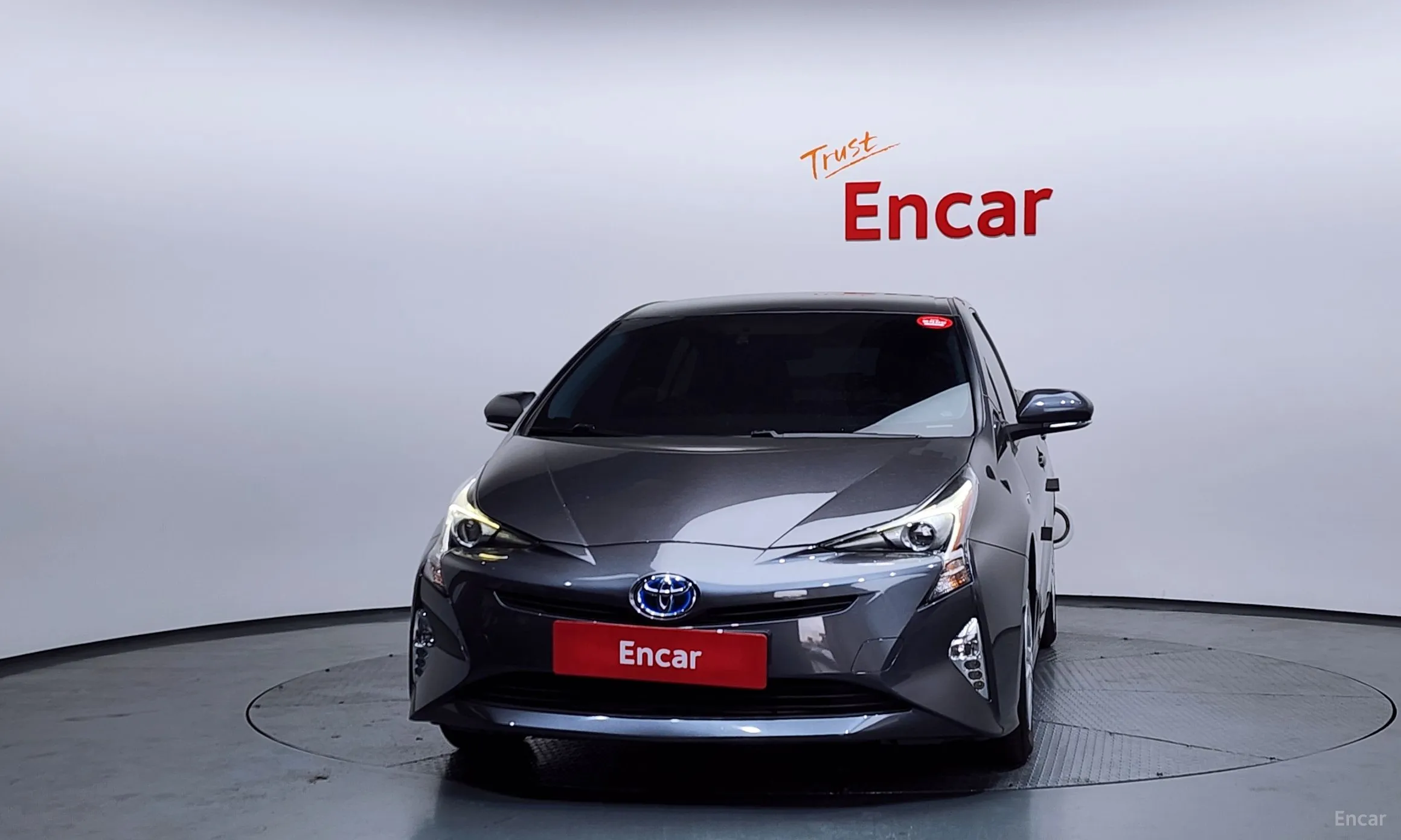 Toyota Prius 4th Generation превью 3