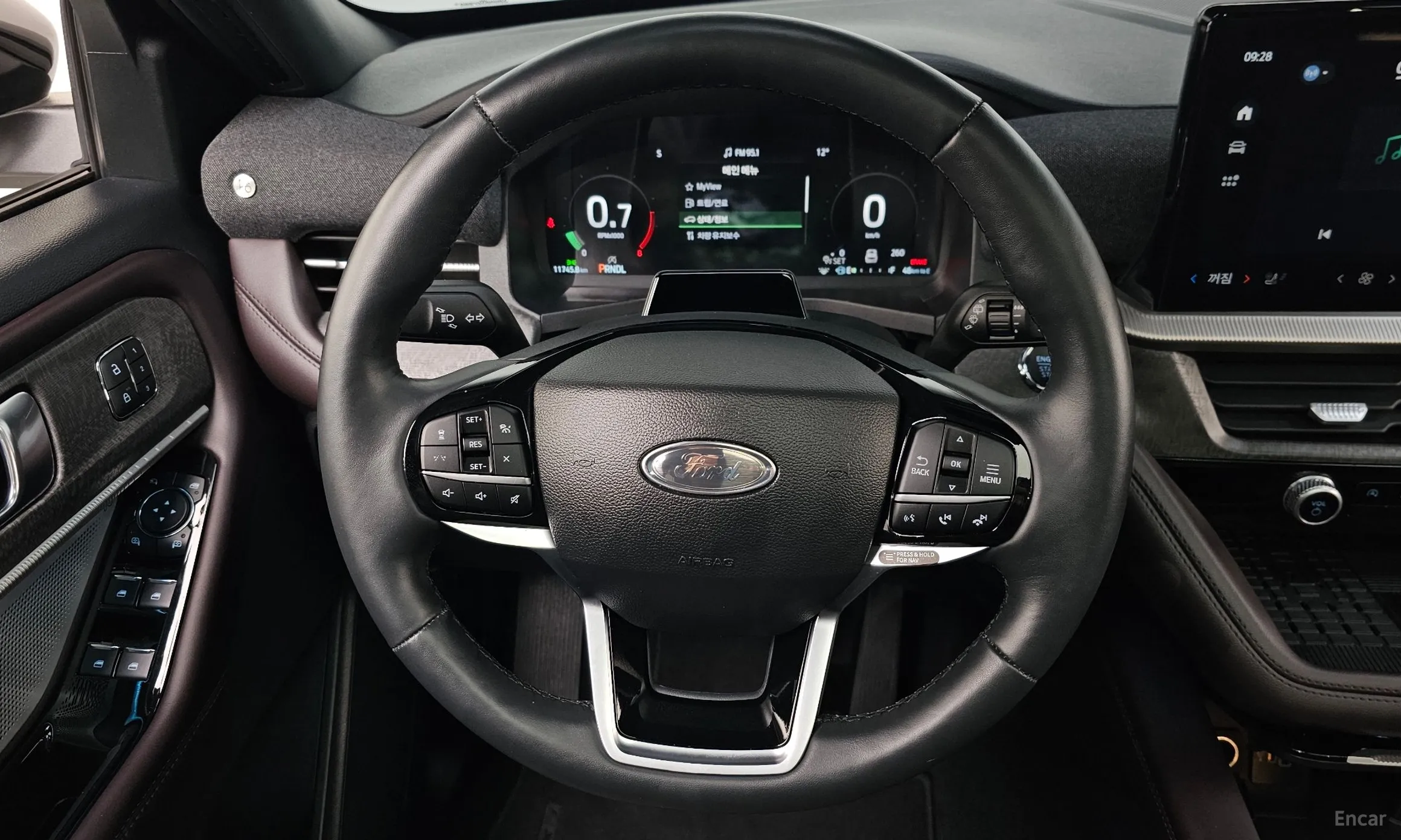 Ford Explorer 6th Generation превью 13