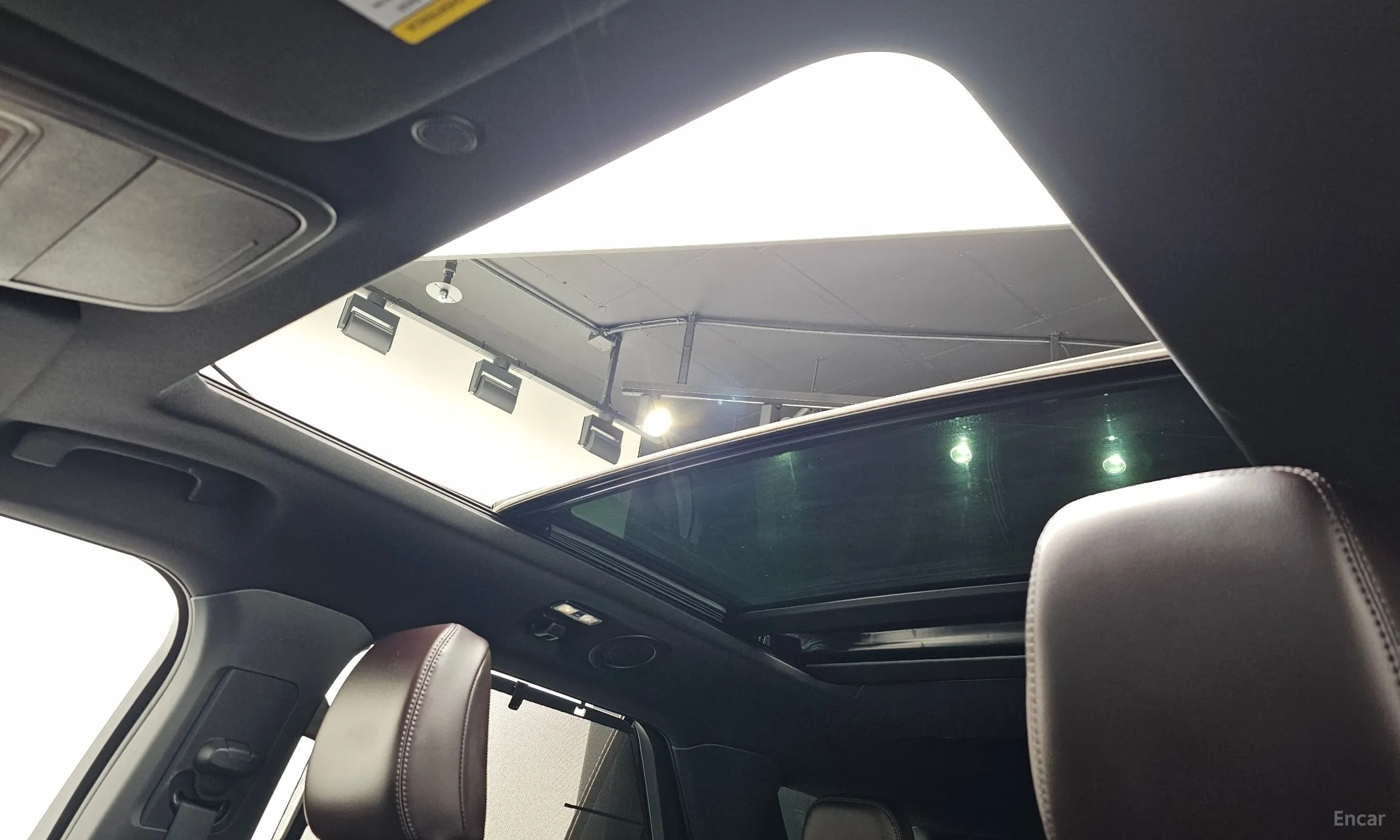 Ford Explorer 6th Generation превью 18