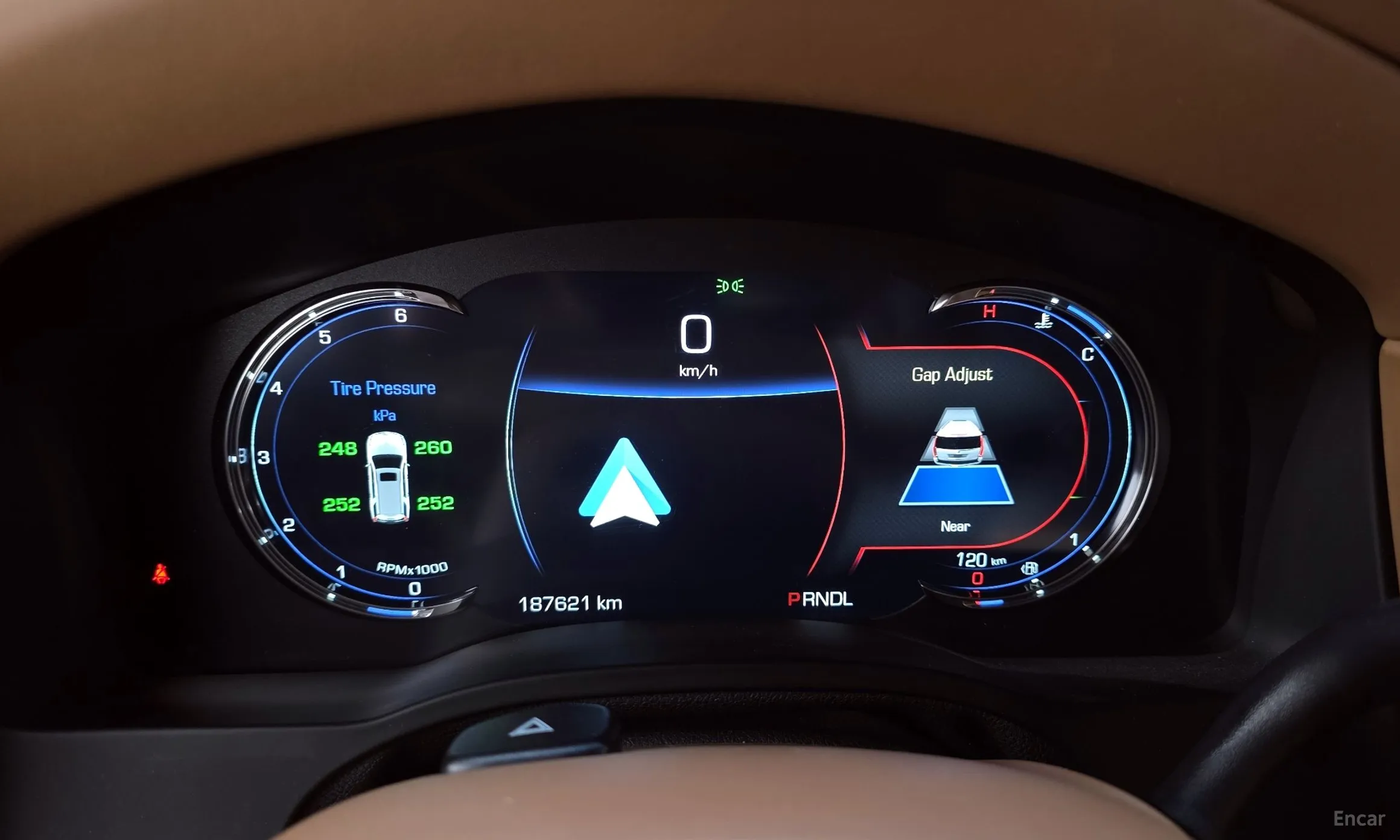 Cadillac Escalade превью 8