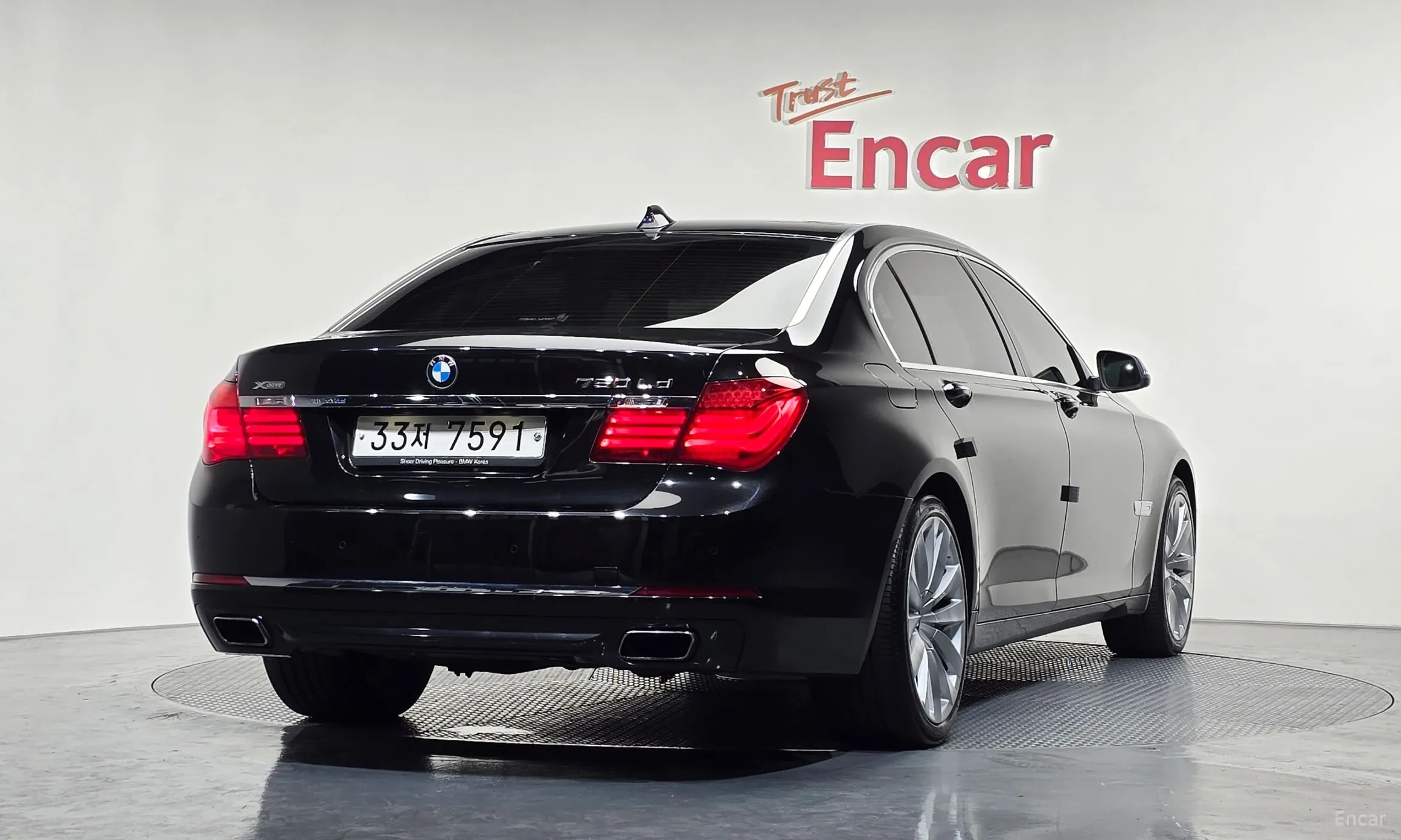 BMW 7 Series (F01)
