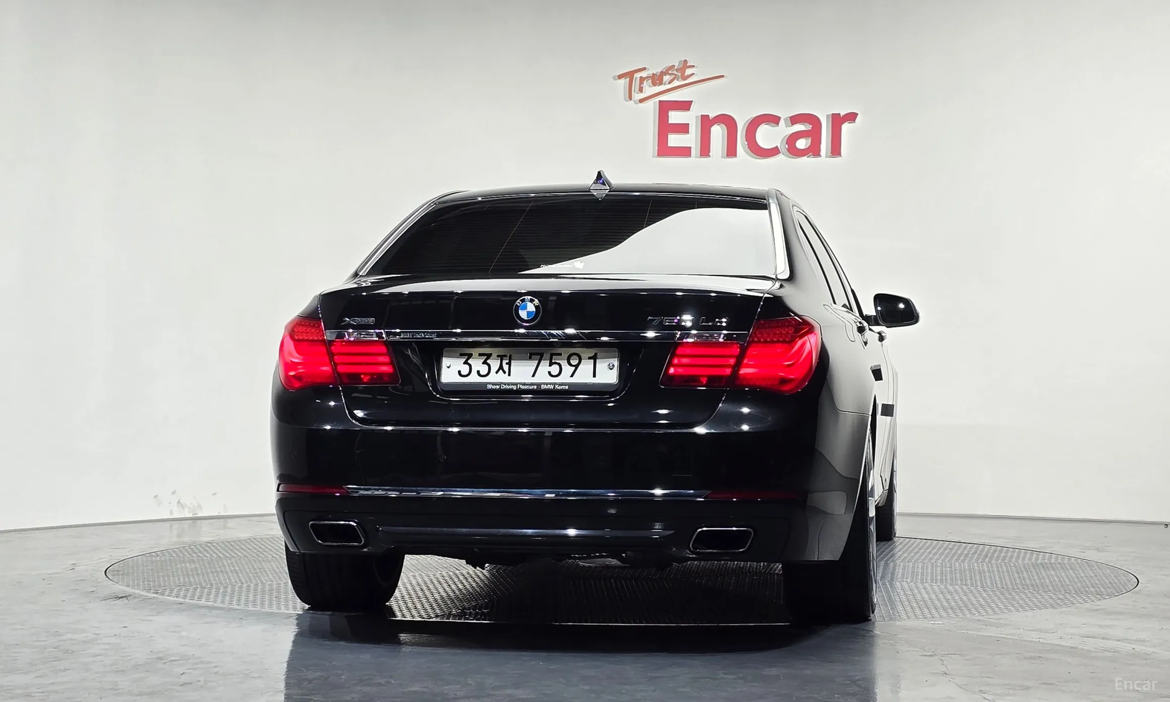 BMW 7 Series (F01) превью 4