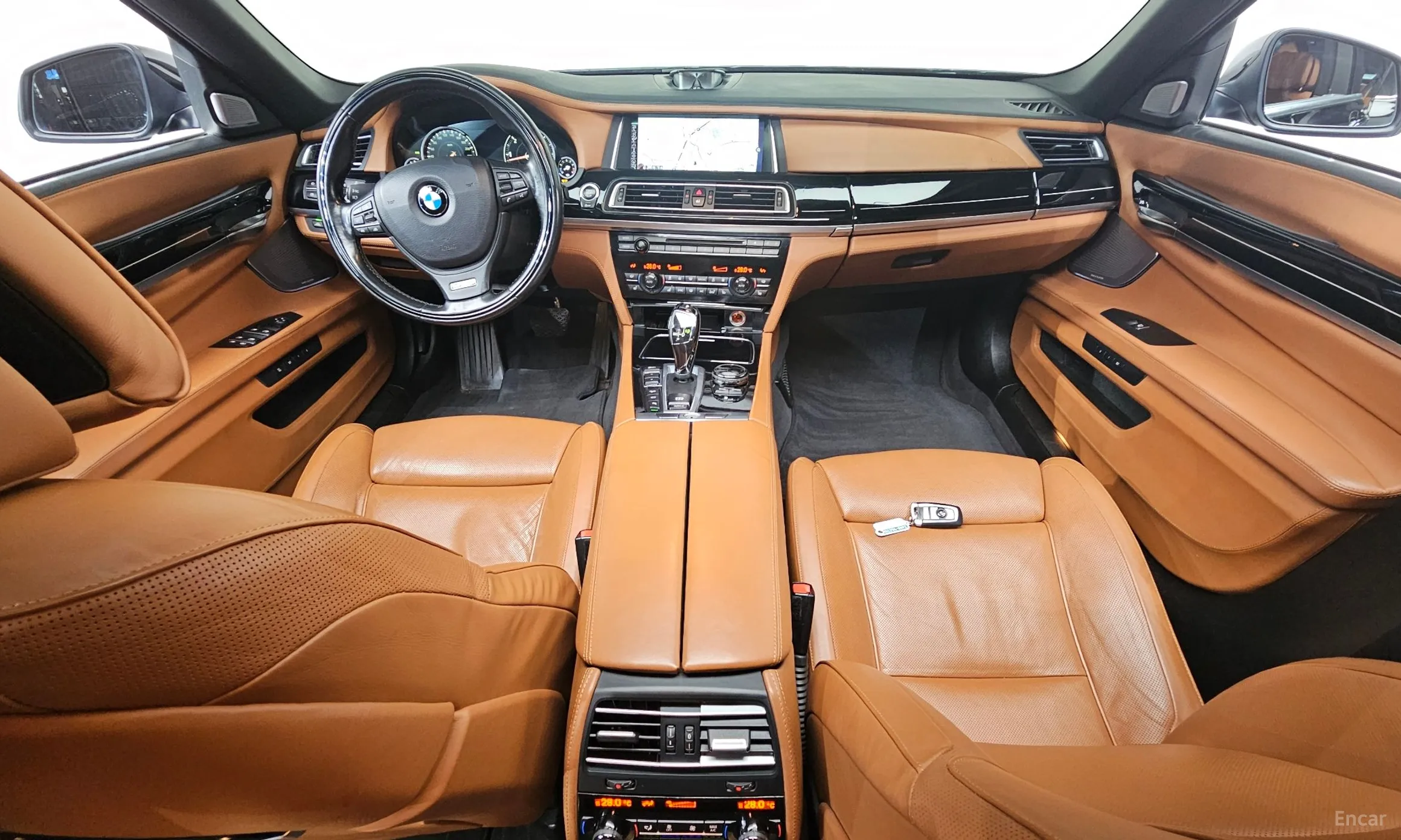 BMW 7 Series (F01) превью 7