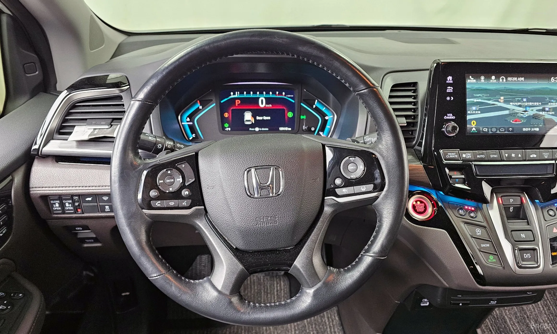 Honda Odyssey превью 13