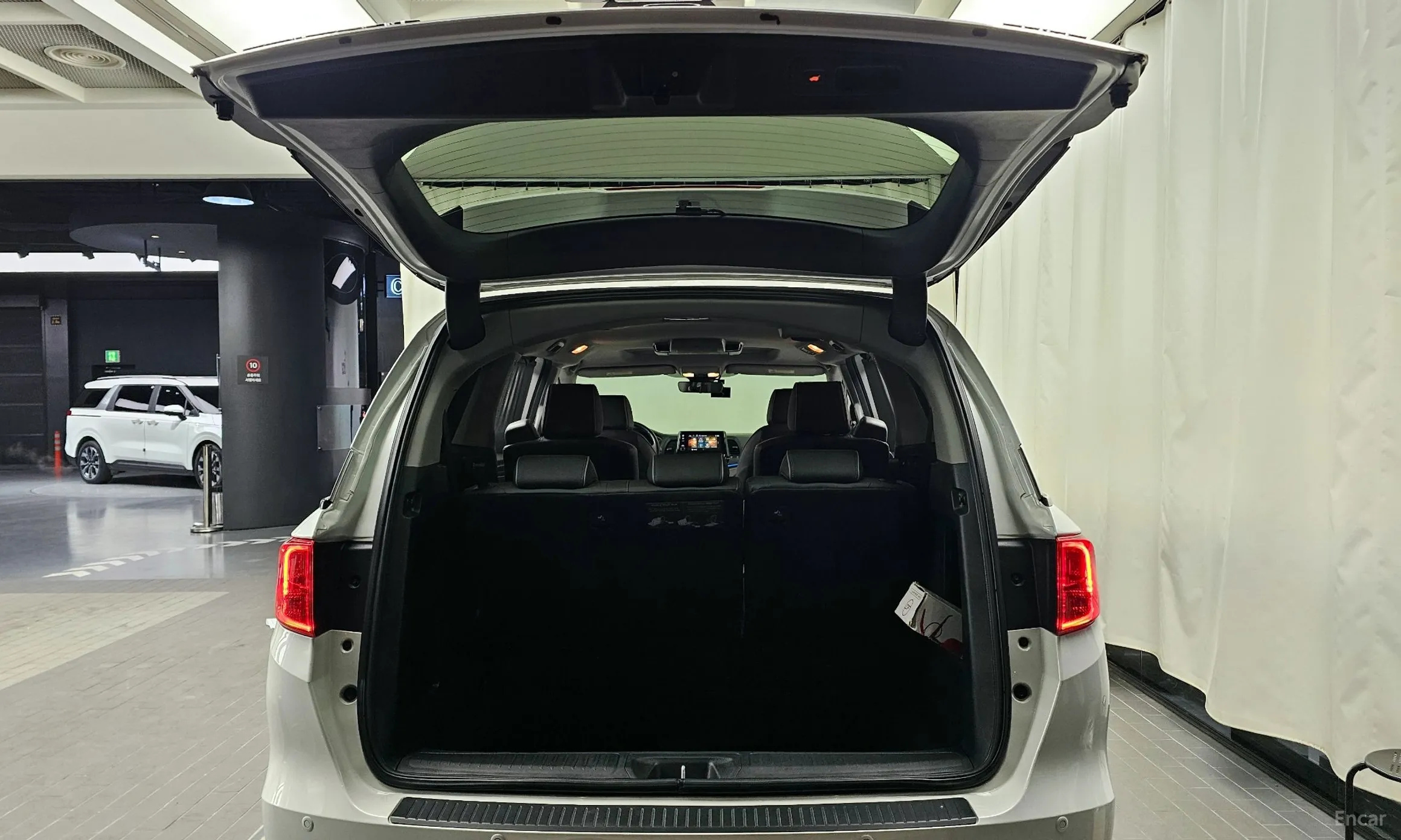Honda Odyssey превью 20