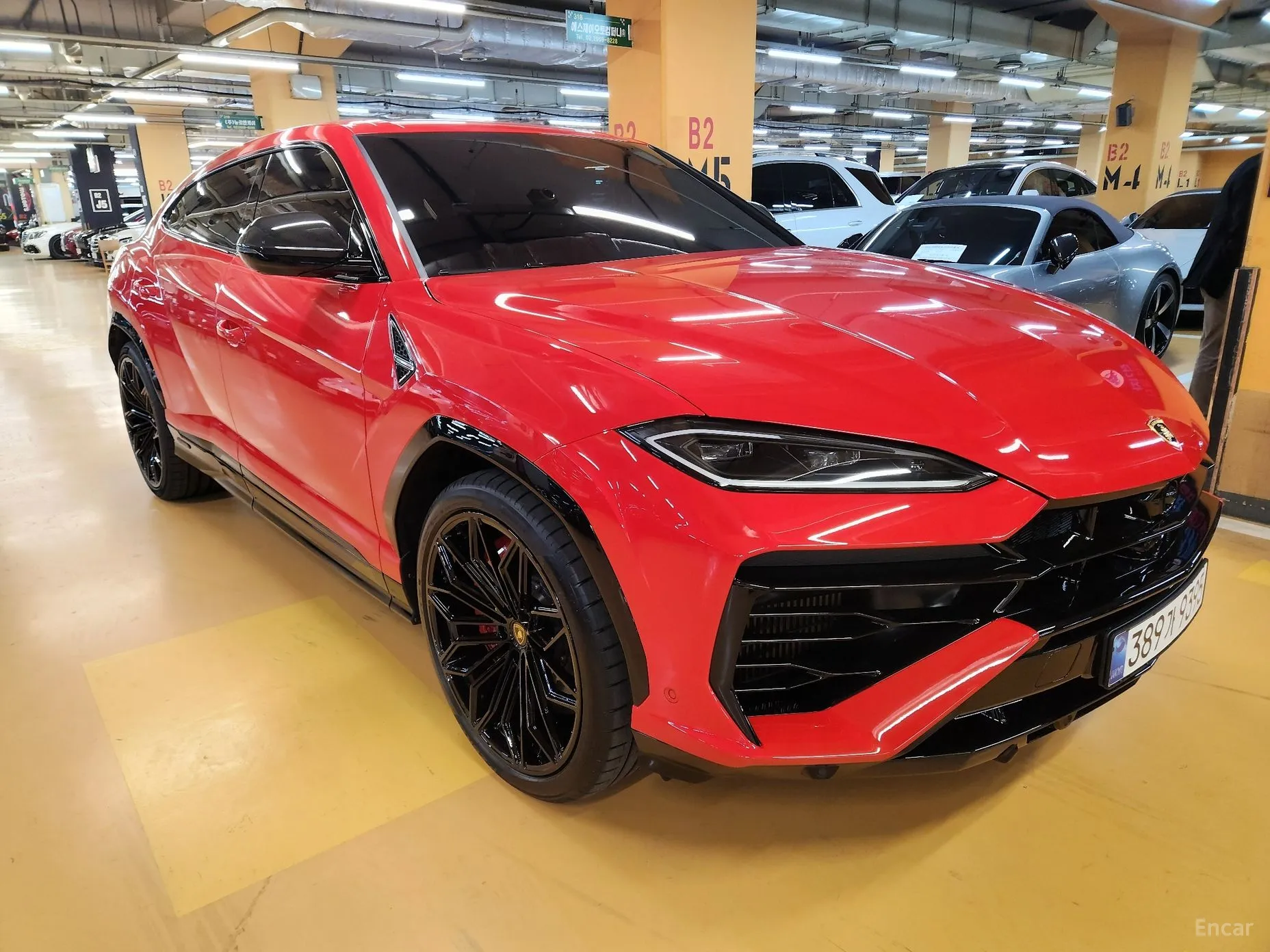 Lamborghini Urus превью 3