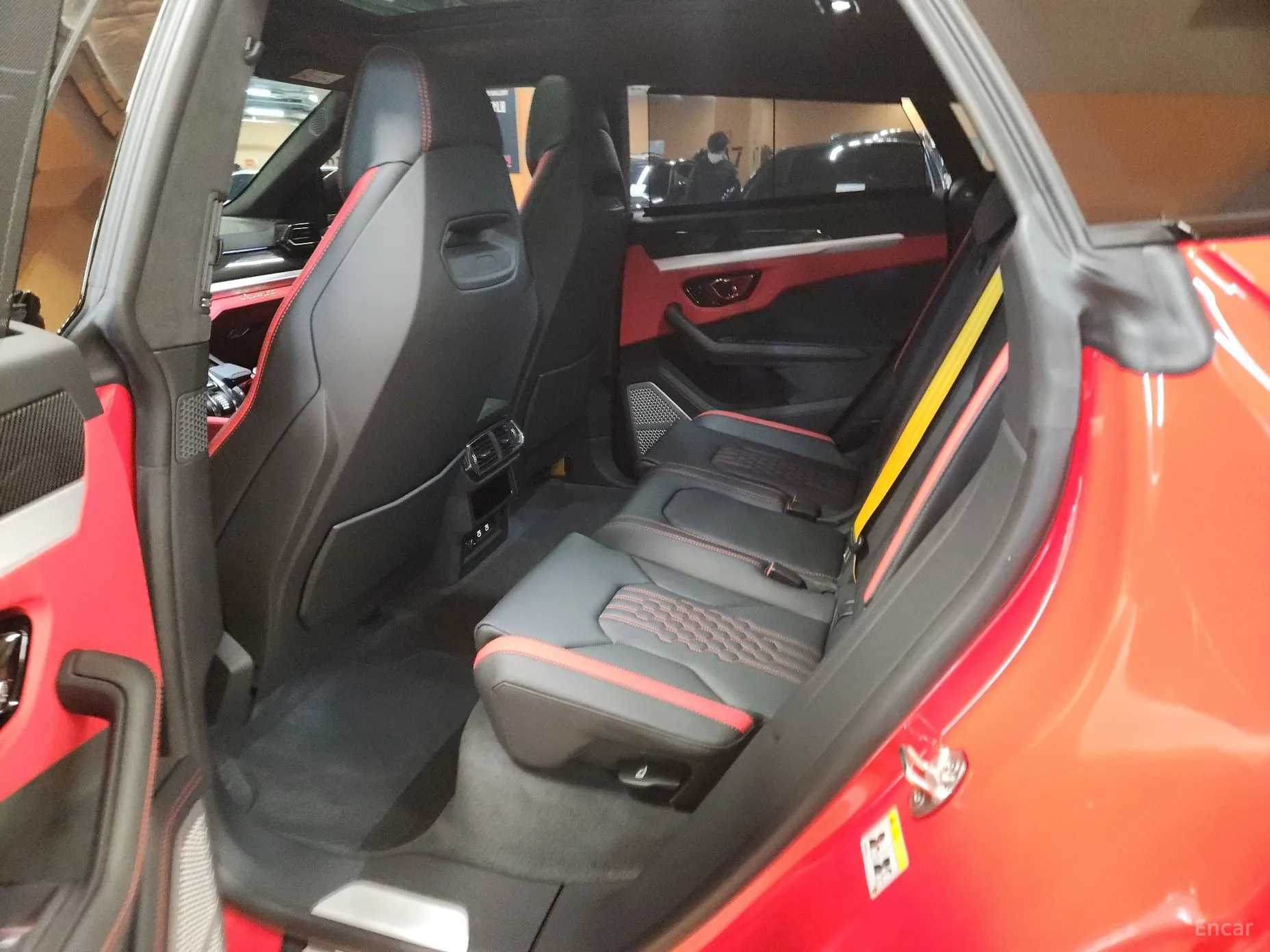 Lamborghini Urus превью 7