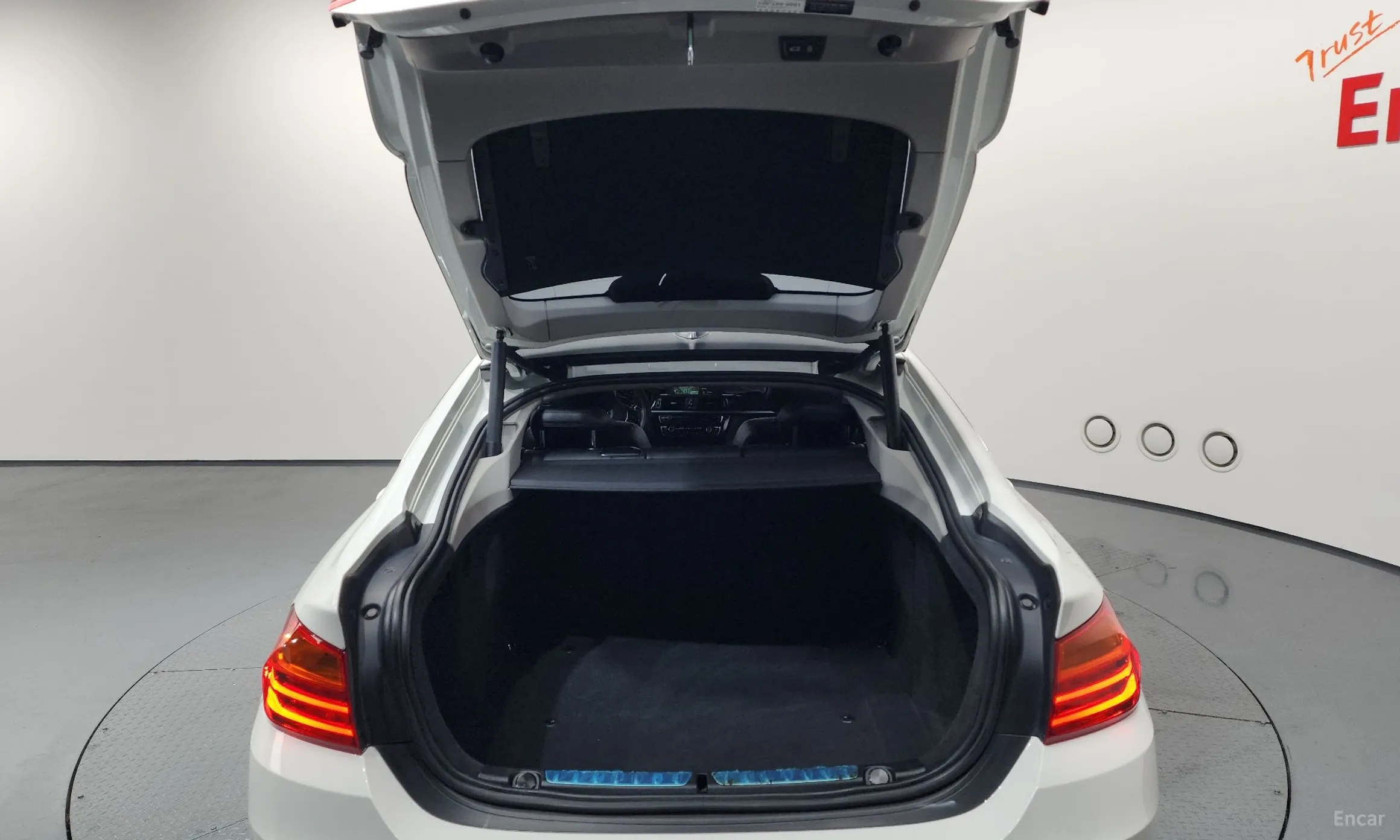 BMW Series 4 (F32) превью 20