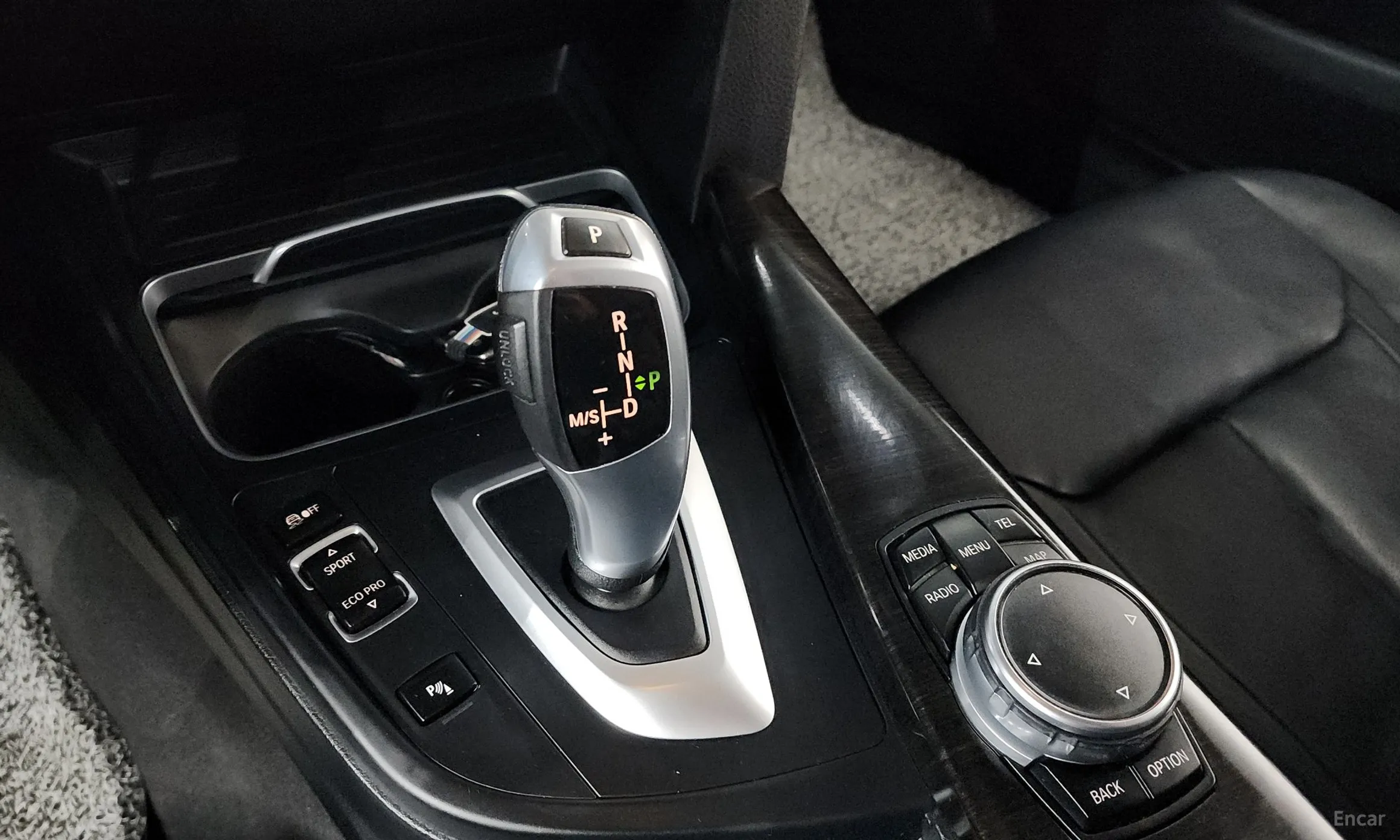 BMW Series 4 (F32) превью 9