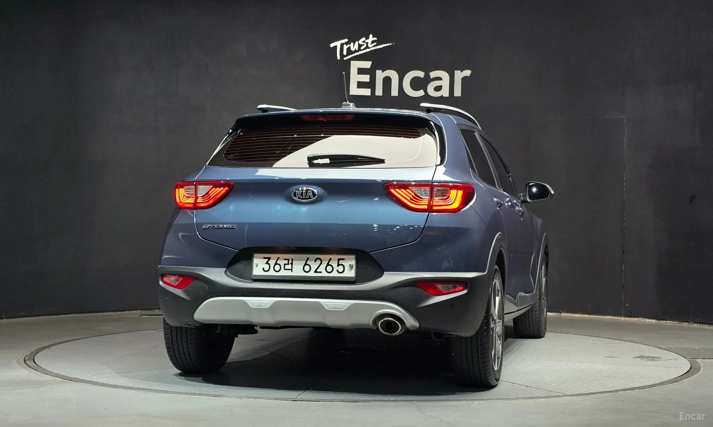 Kia Stonic превью 4