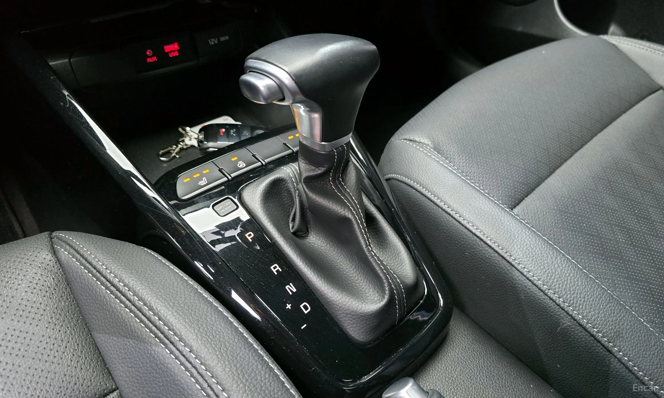 Kia Stonic превью 9