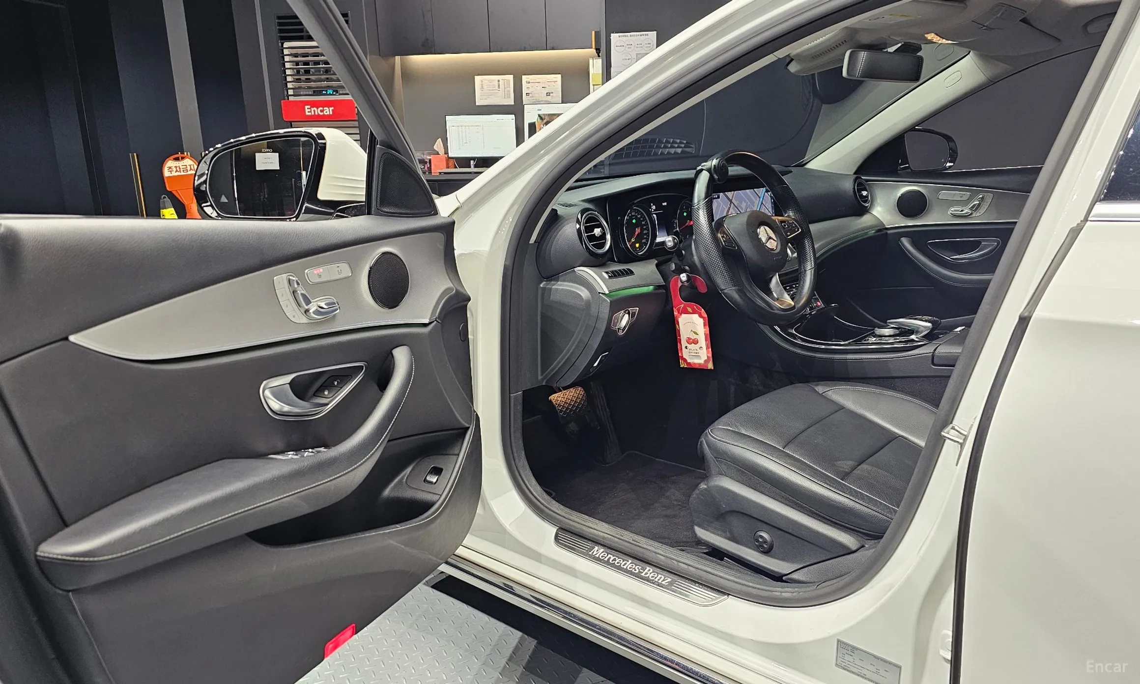 Mercedes Benz E-Class W213 превью 11