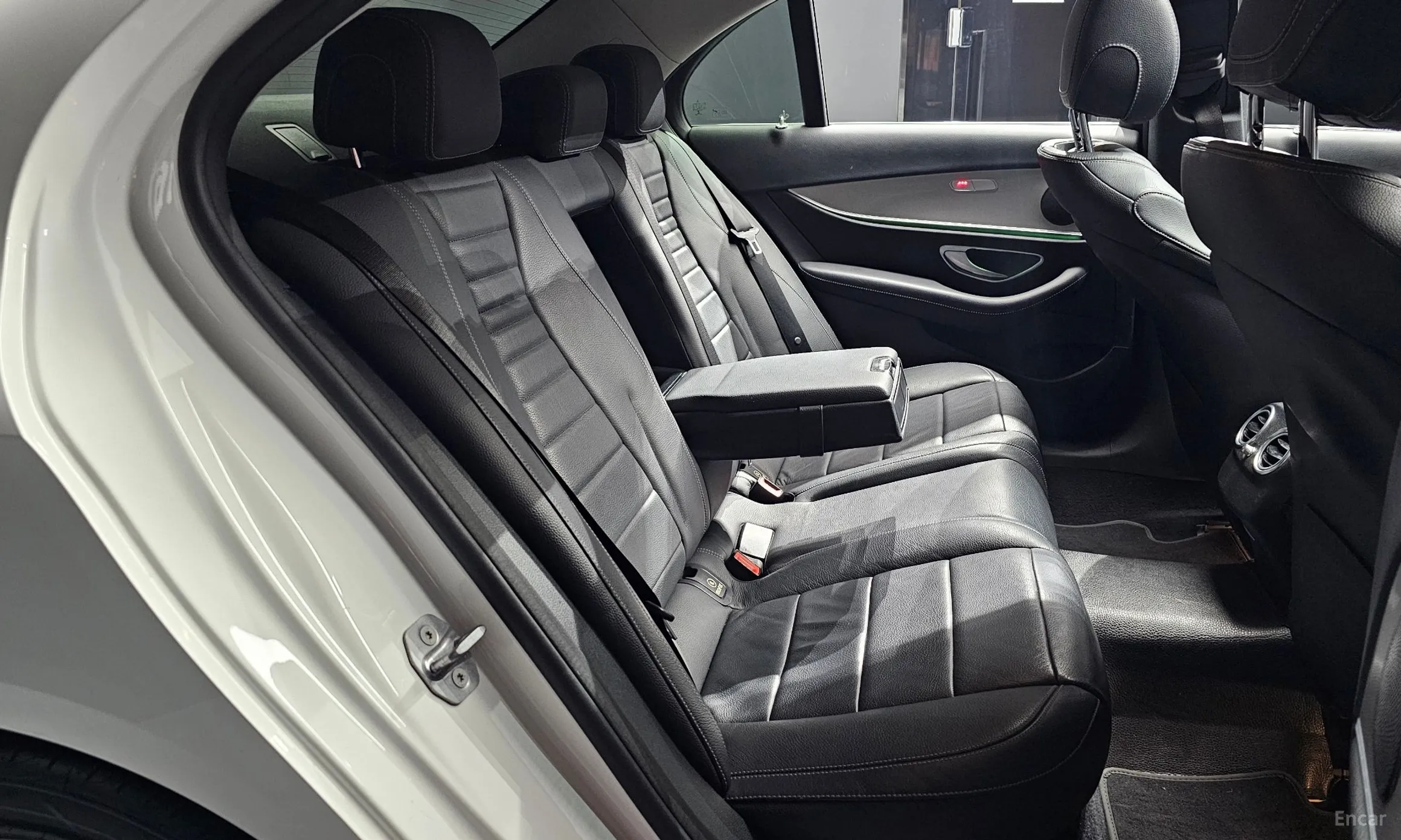 Mercedes Benz E-Class W213 превью 12